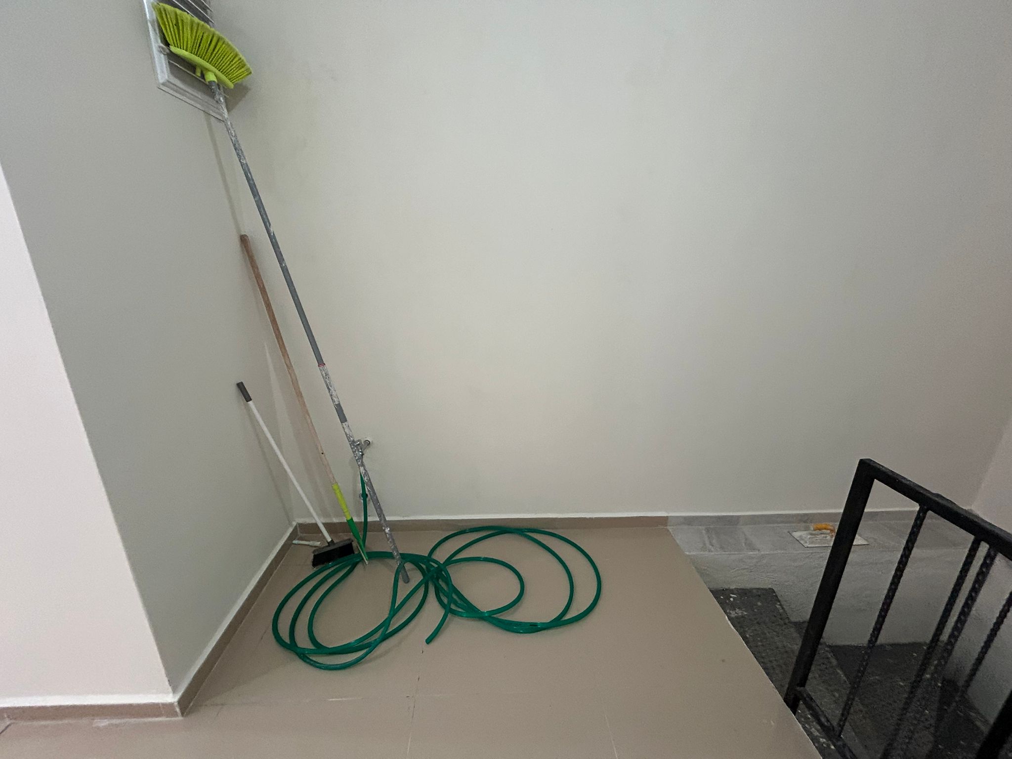 Cadde Üzerinde Satılık Dükkan