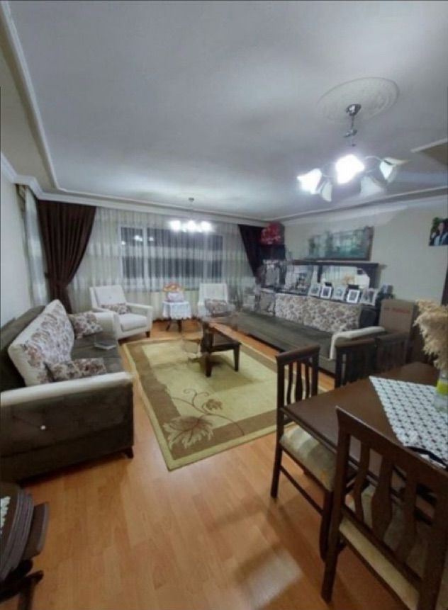 Balıkesir Edremit Üçgen Park civarında Satılık Daire