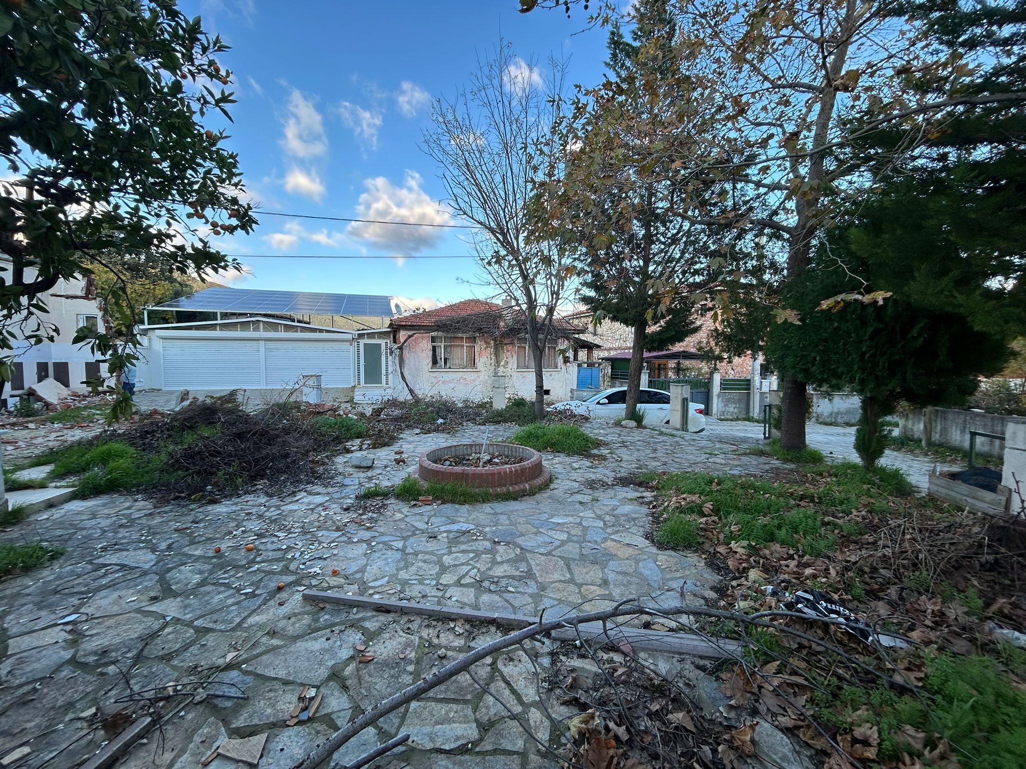 Çamlıbel’in kalbinde, Köy meydanında kiralık 157 m² bahçe