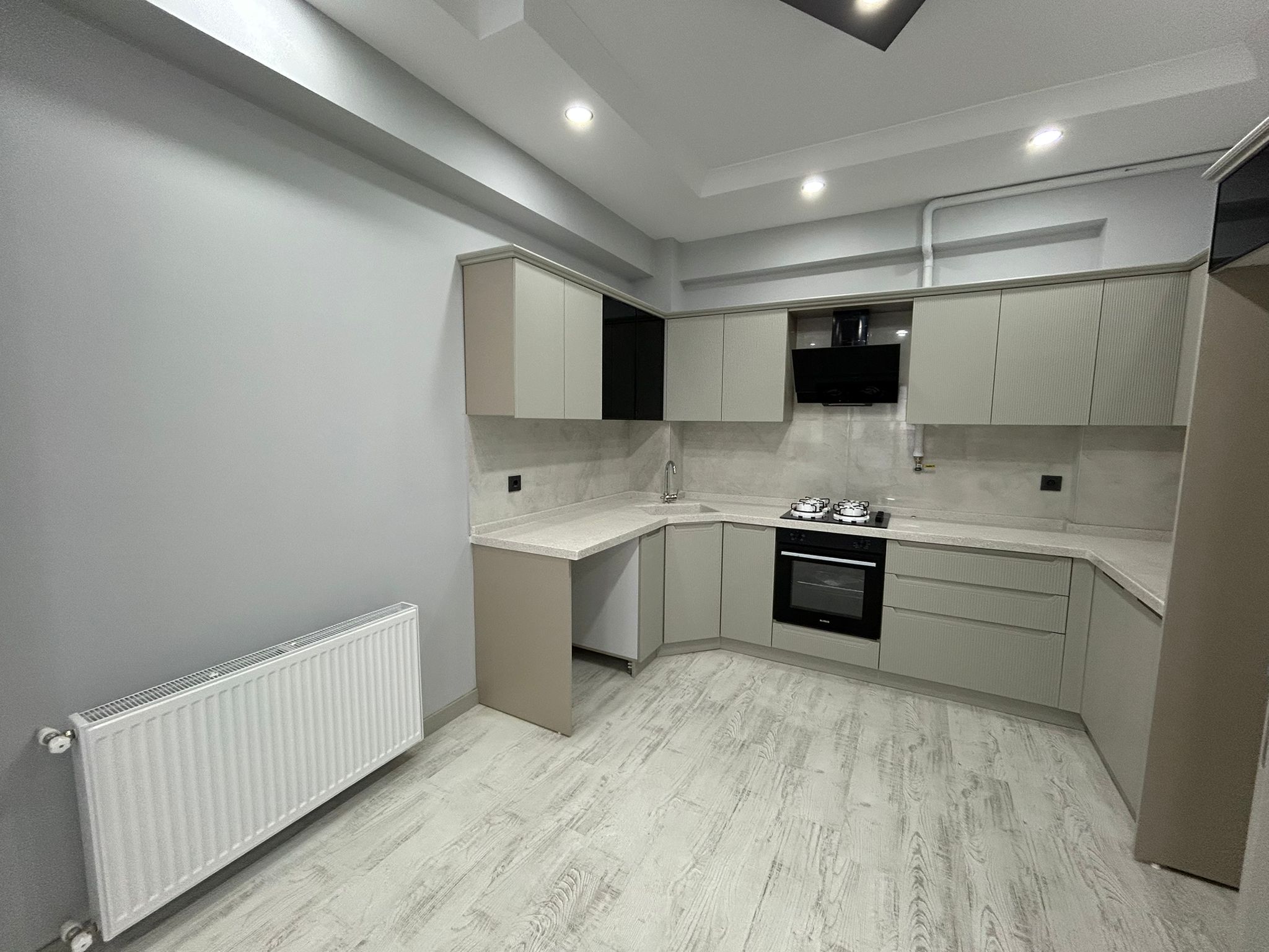 EDREMİT GAZİCELAL MAHALLESİNDE SATILIK SIFIR 2+1 DAİRE