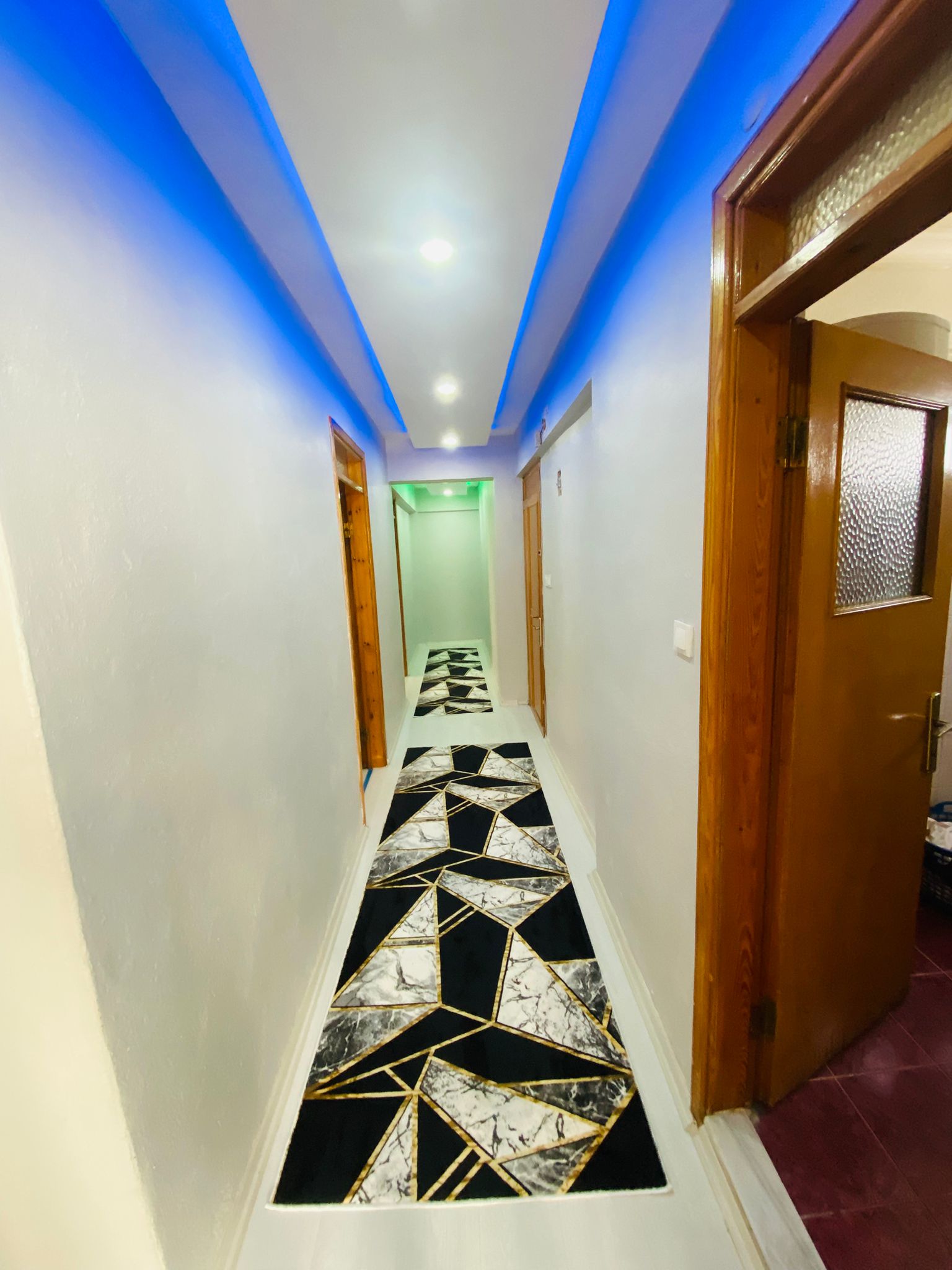 Edremit Cumhuriyet Meydanına 100 m 3+1 satılık daire