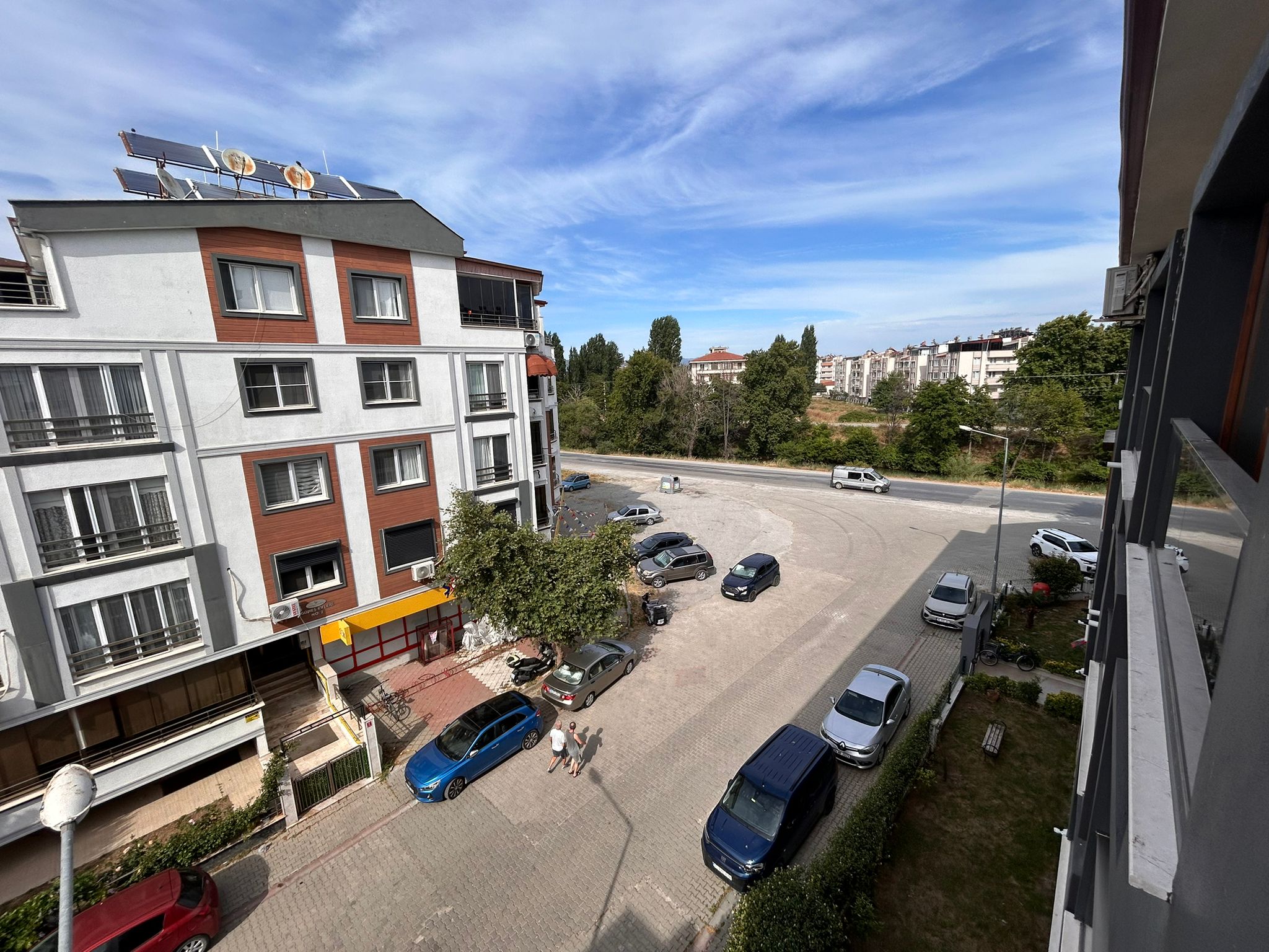 AKÇAY İKİZÇAY MAHALLESİNDE SATILIK 3+1 LÜKS DAİRE ( EİDS NO : 1001423 )
