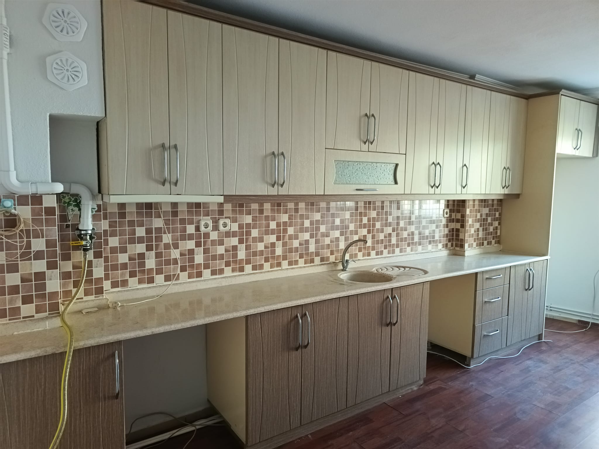 Tuzcumurat Mahallesinde Kiralık 3+1 160 m2 Daire