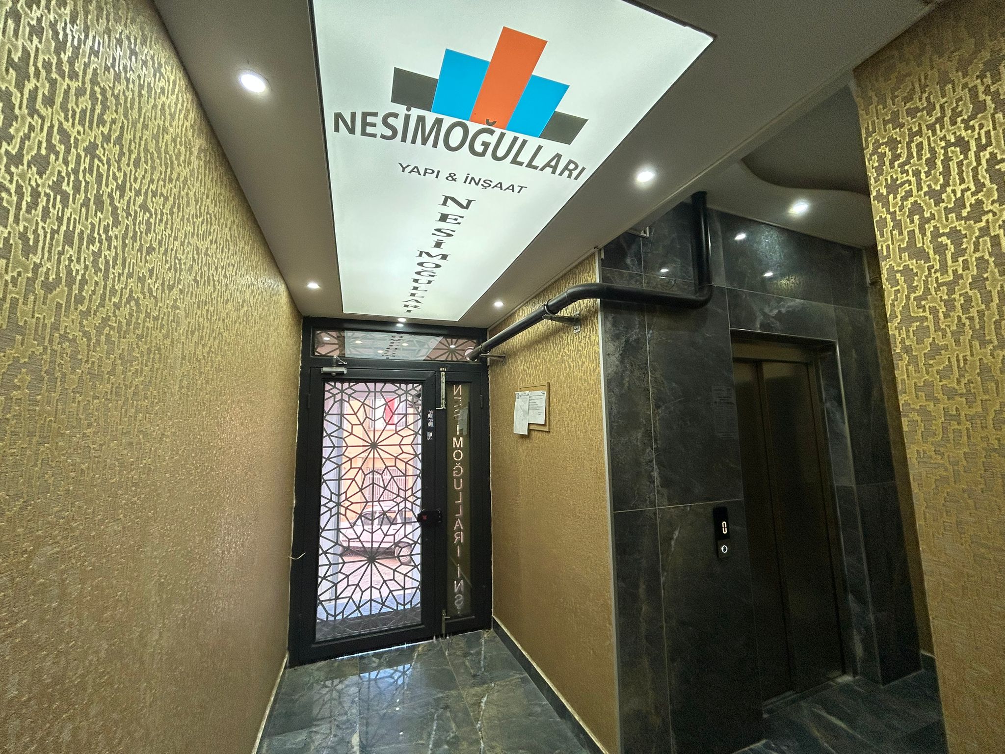 KADIKÖY'DE 4+1 DUBLEKS SATILIK DAİRE