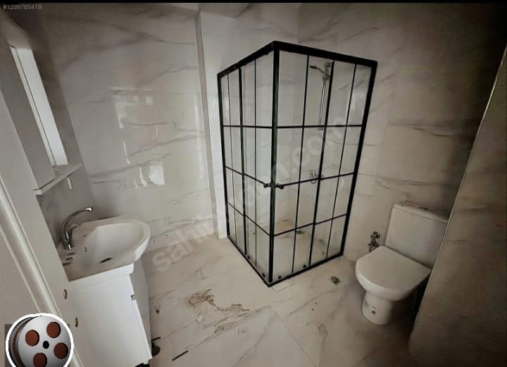 EDREMİT CUMHURİYET MAHALLESİ’NDE SATILIK 2+1 DAİRE