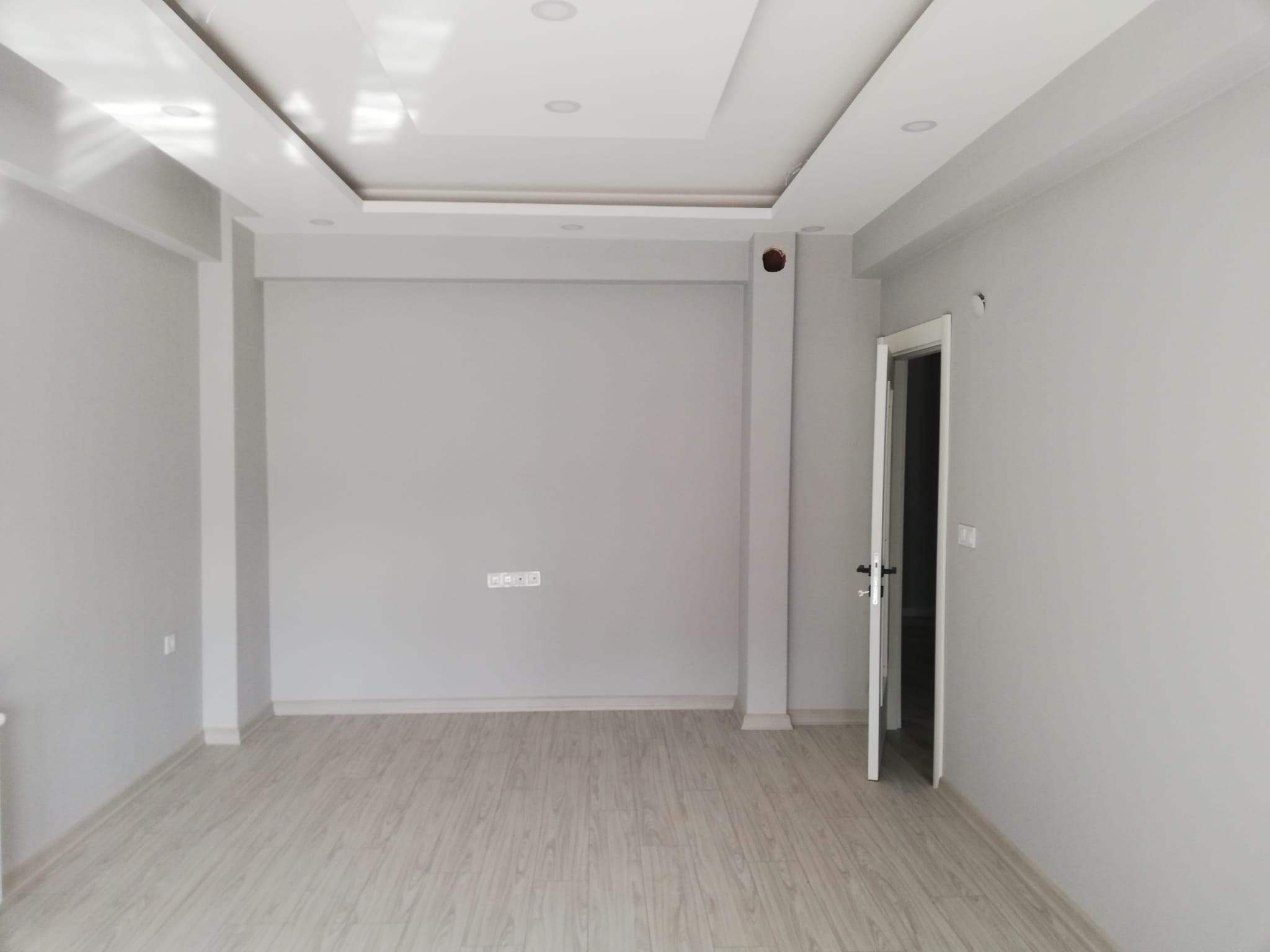 Atatürk Mahallesinde Kiralık Sıfır 2+1 Daire