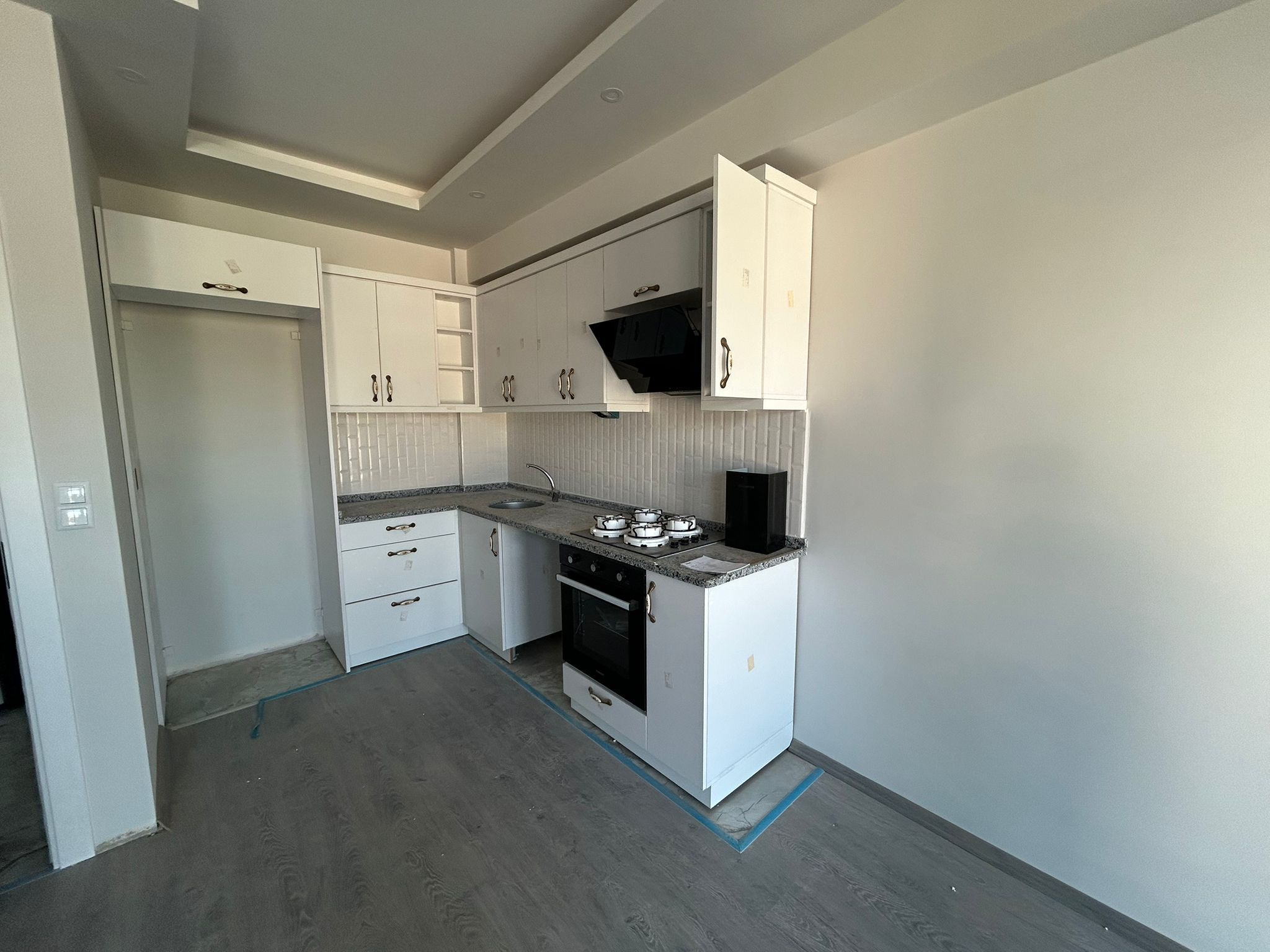 TUZCUMURAT MAH. KİRALIK 2+1 AÇIK MUTFAK SIFIR DAİRE