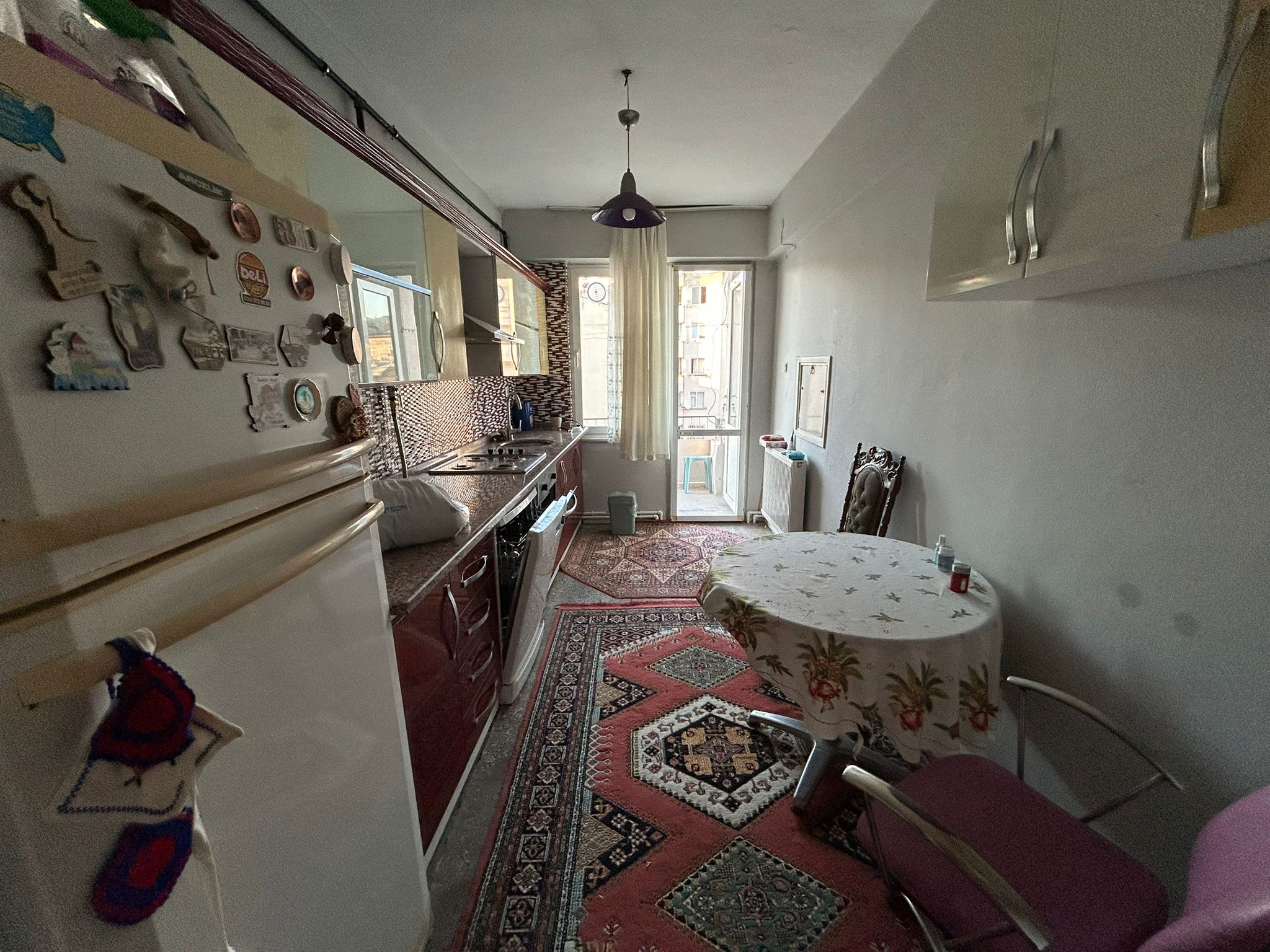 Cumhuriyet Mah. 3+1 Doğalgazlı 140 M2 Daire Satılık