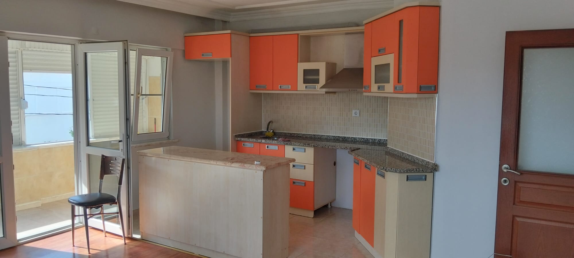 EDREMİT AVCILAR MAHALLESİNDE SATILIK 2+1 YAZLIK
