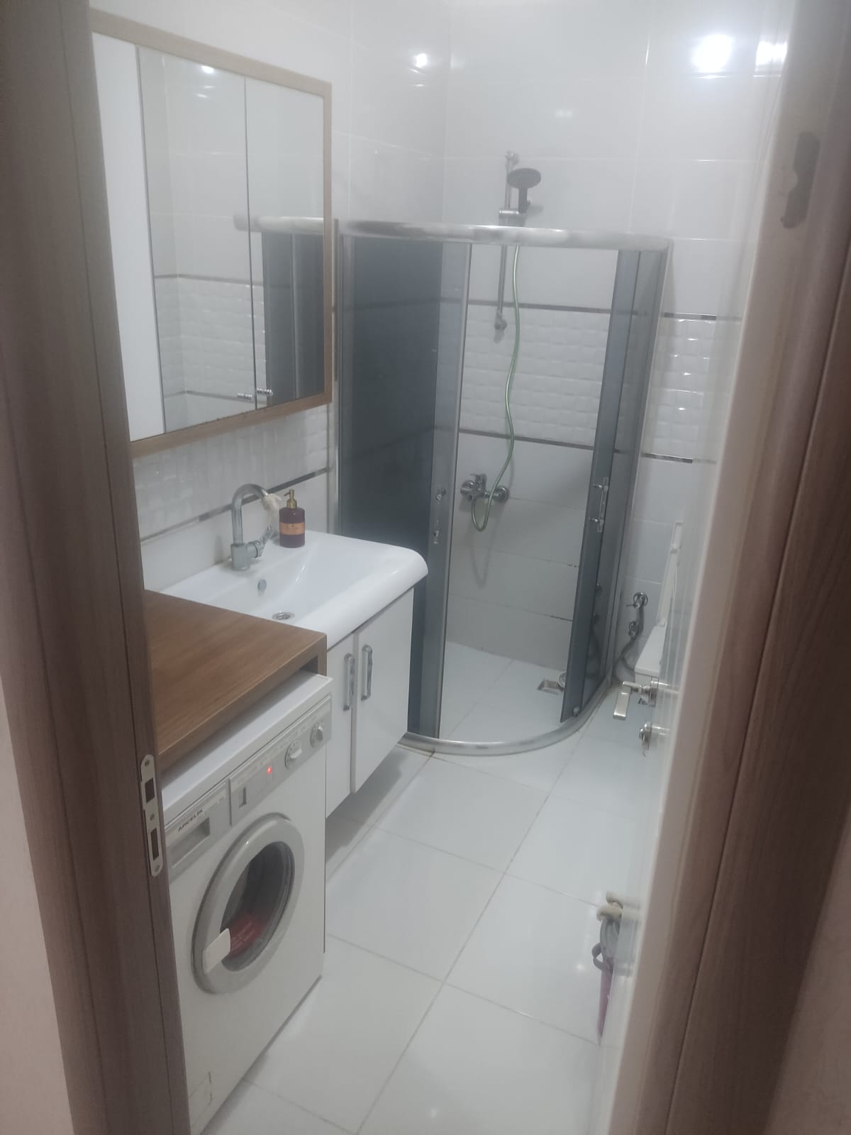 AKÇAY ALTINKUM'DA DENİZE 300 METRE EŞYALI 2+1 KİRALIK DAİRE (GÜNLÜK KİRALIK )
