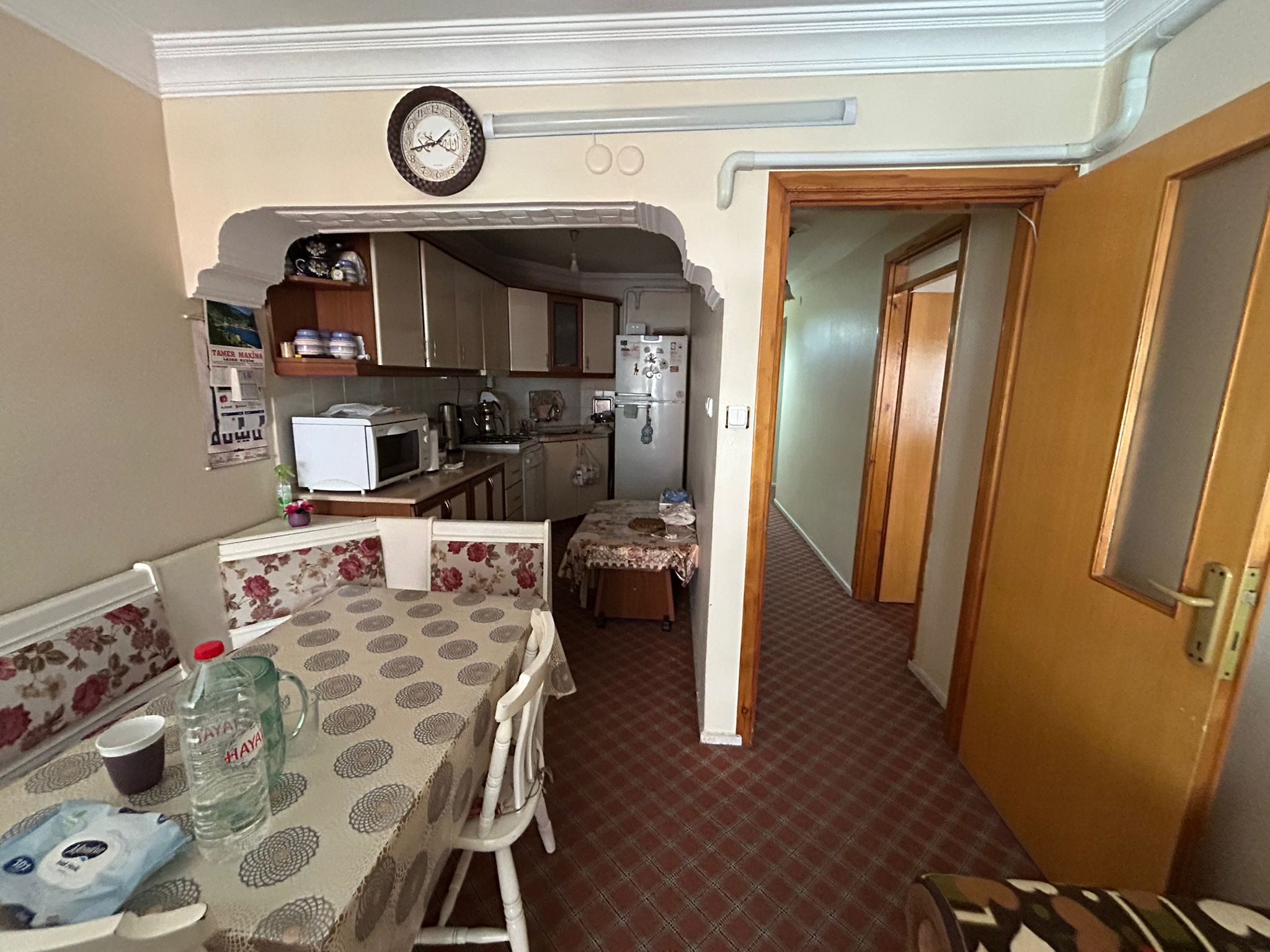 EDREMİT CUMHURİYET MAHALLESİ’NDE EŞYALI KİRALIK 3+1 DAİRE