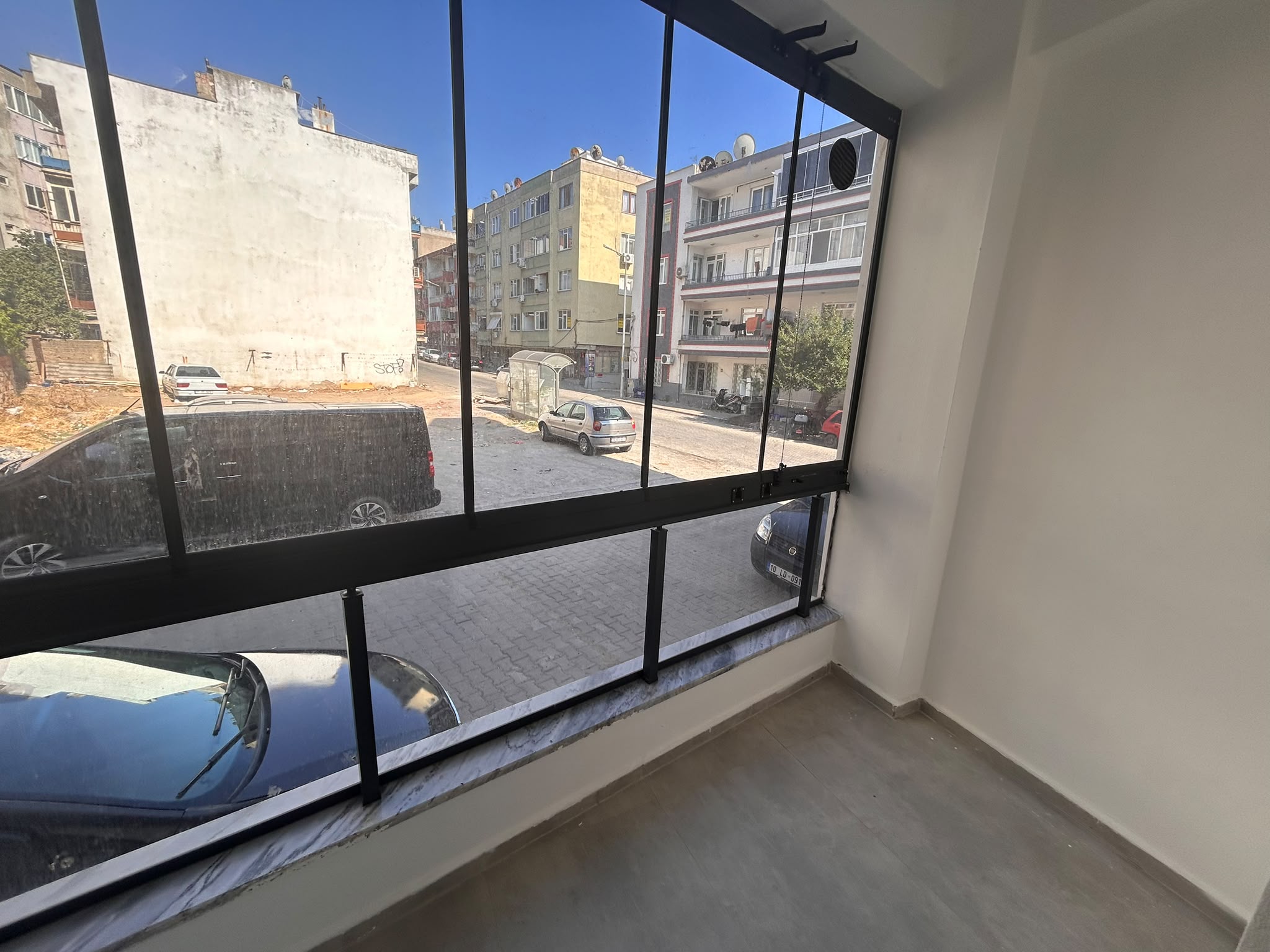 CUMHURİYET MAHALLESİNDE SATILIK 1+1 DAİRE