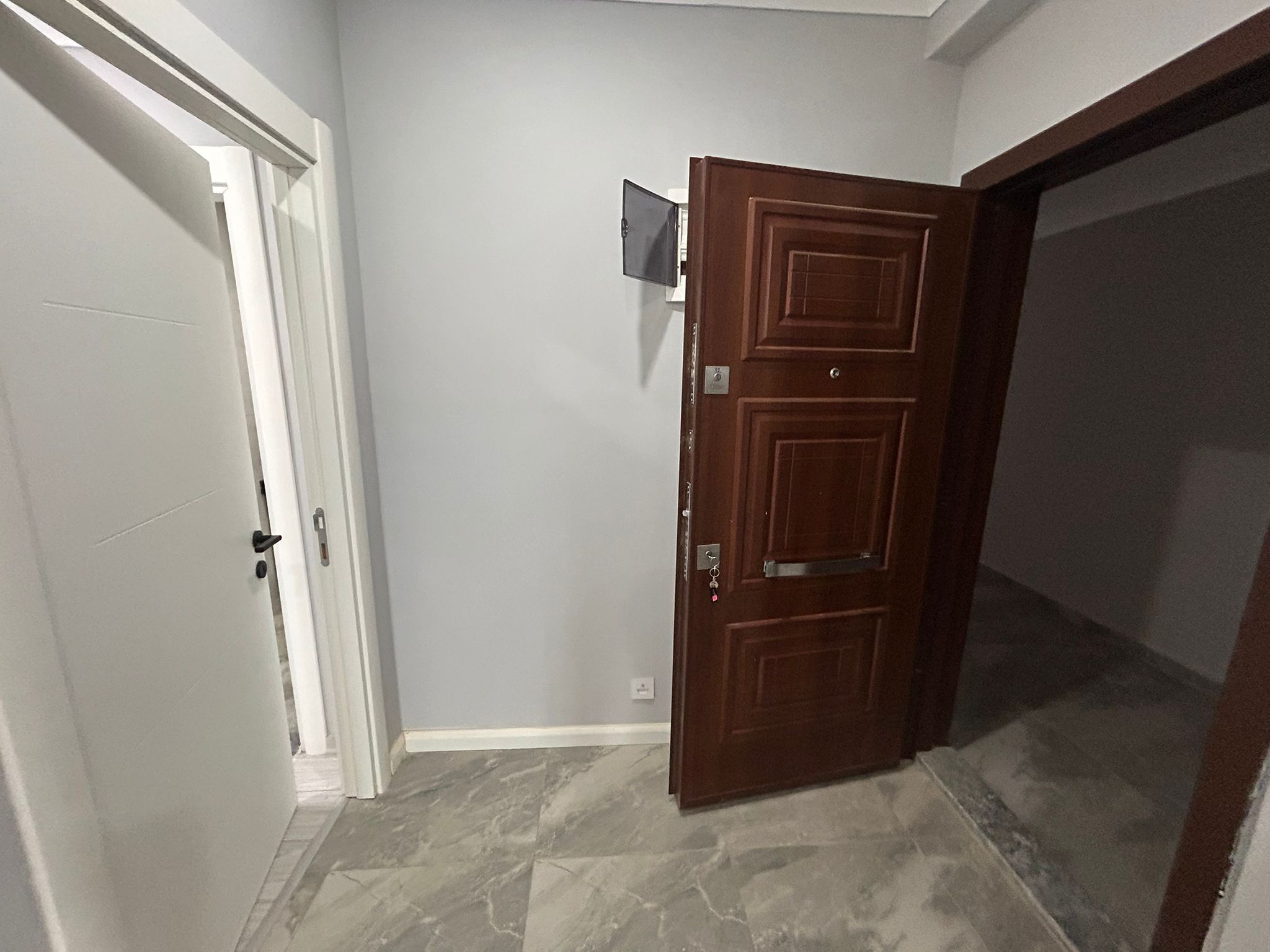 ATATÜRK MAHALLESİ'NDE KİRALIK LÜKS 3+1 DAİRE  ( 12 NUMARA )