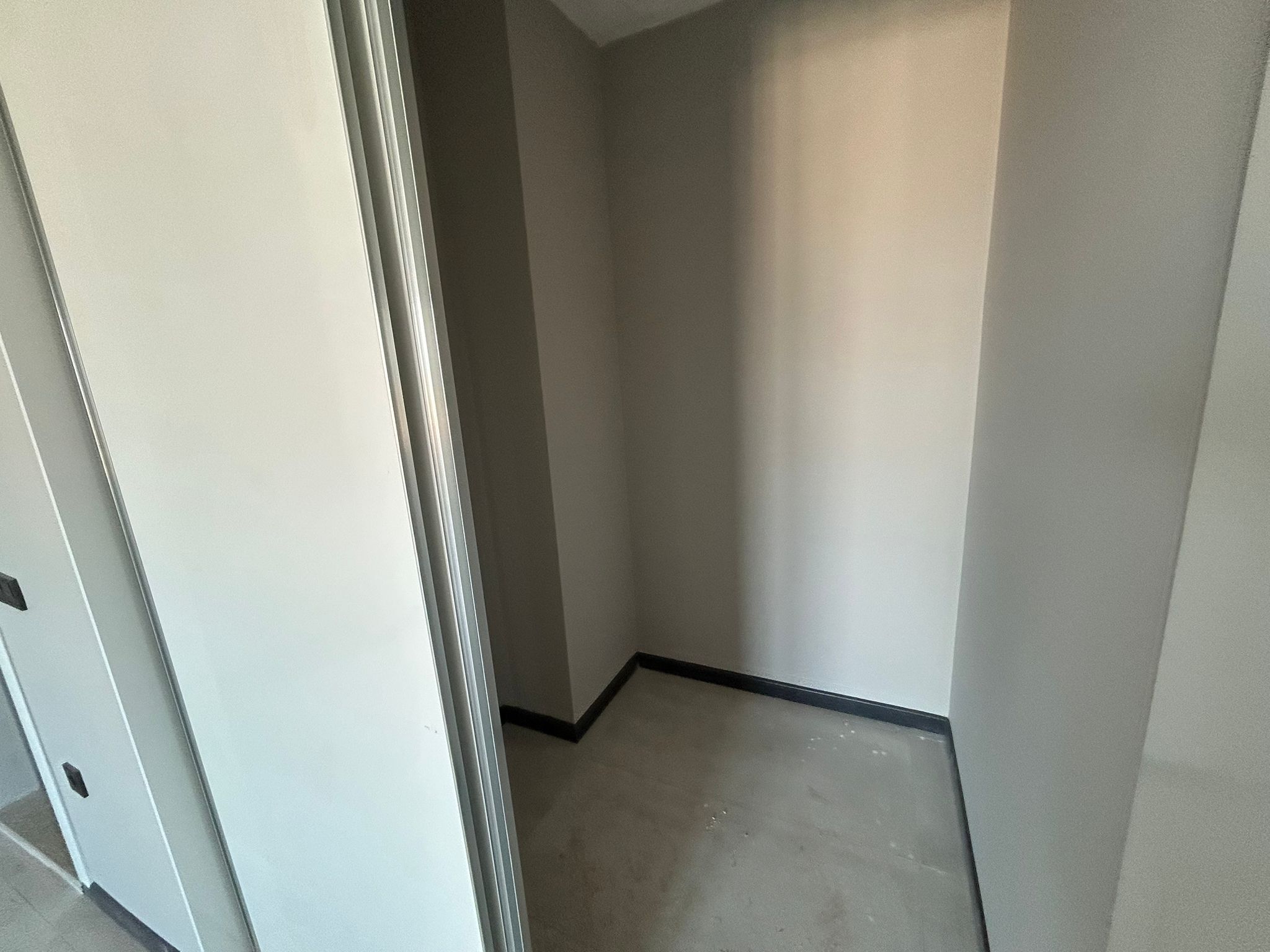 Edremit Atatürk Mahallesi’nde Eşsiz Deniz & Şehir Manzaralı 3+1 Lüks Kiralık Daire!