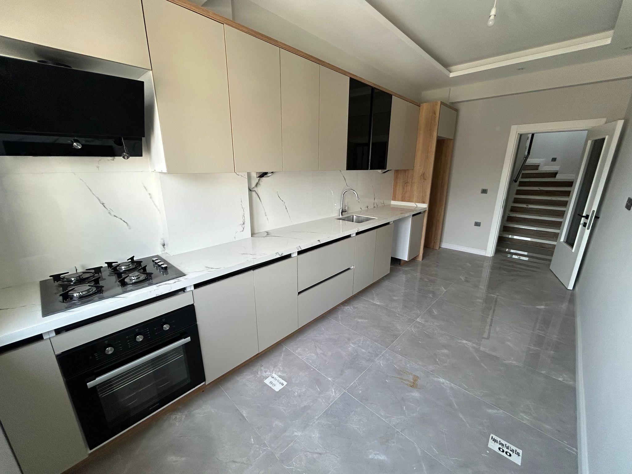 BALIKESİR EDREMİT KADIKÖY’DE SATILIK DUBLEKS DAİRE