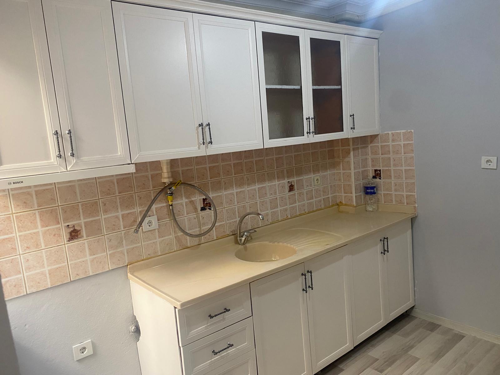 EDREMİT CUMHURİYET MAHALLESİNDE KİRALIK 2+1 DAİRE