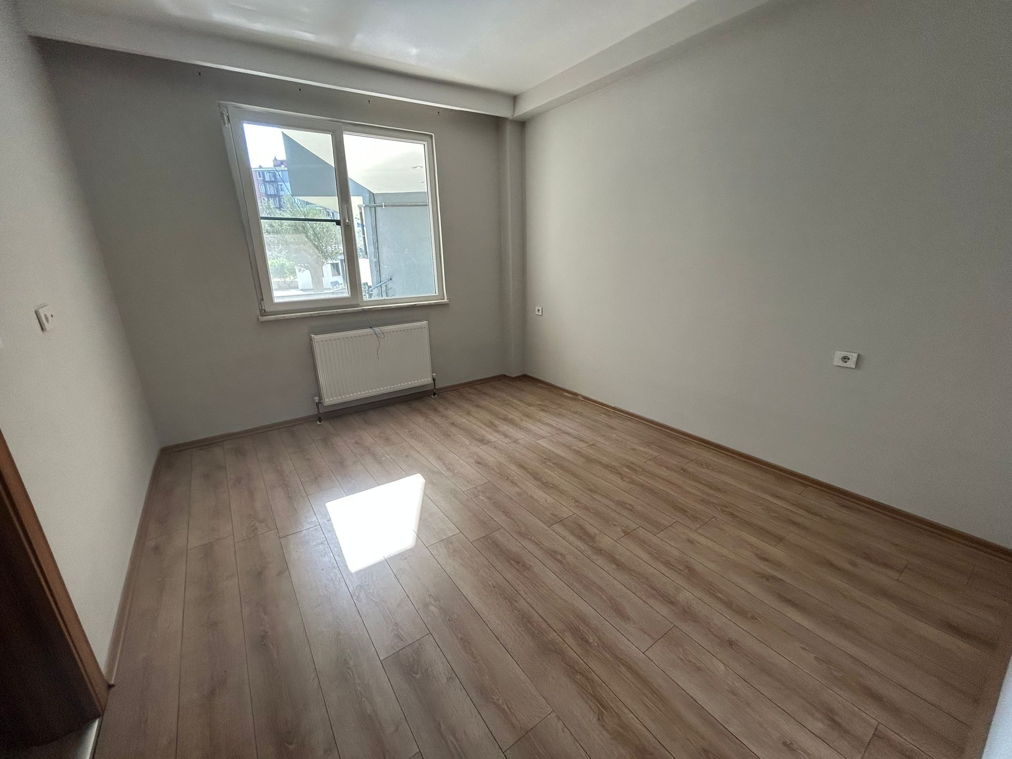 KADIKÖY KC EVLERİNDE KİRALIK 2+1 DAİRE
