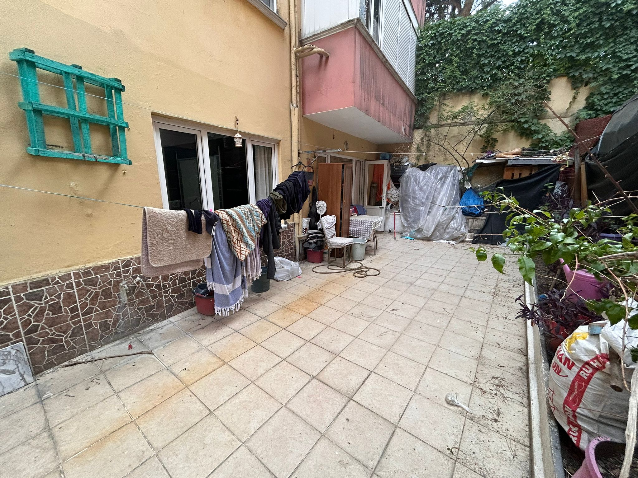 EDREMİT TUZCUMURAT MAHALLESİNDE SATILIK 3+1 DAİRE
