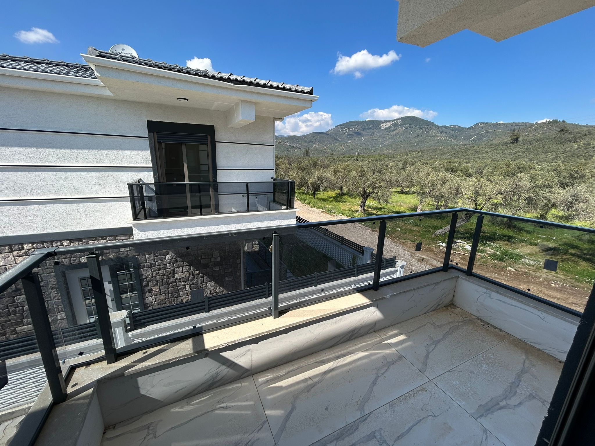 HAYALİNİZDEKİ YAŞAM BURADA BAŞLIYOR!