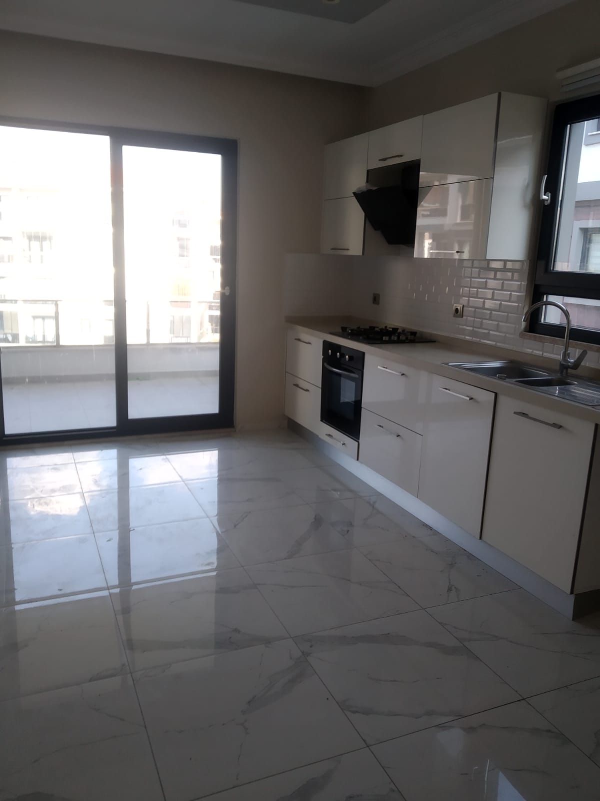 🏡 Cennetayağı Mah. Güvenlikli Site İçinde  3+1 Satılık Daire