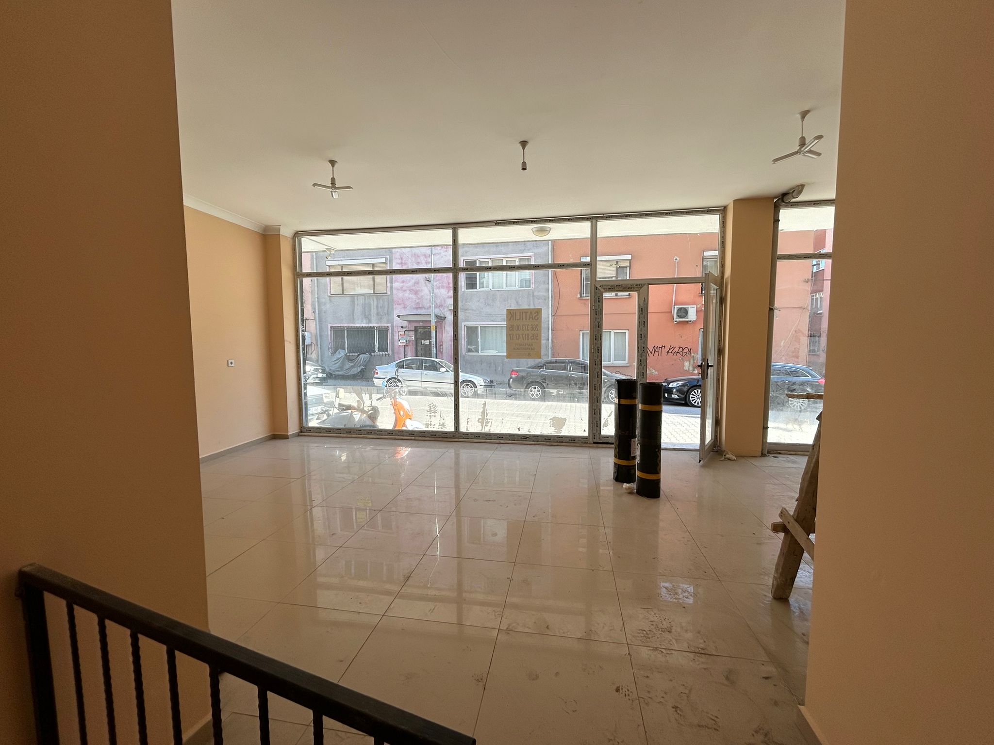 İnönü Caddesi’nde 120 m² Sıfır Depolu Kiralık Dükkân