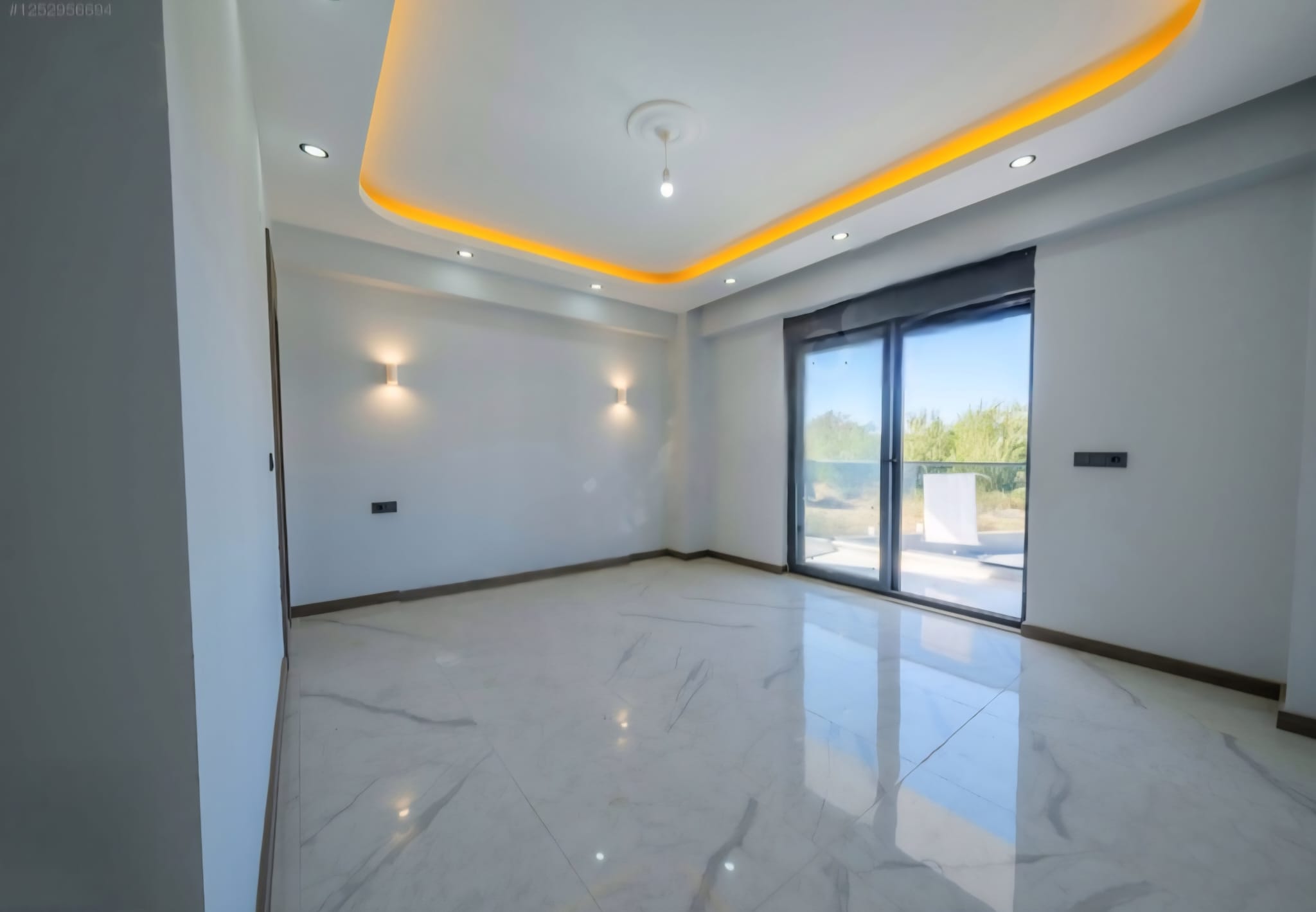 🏡 Hamidiye’de Havuzlu Site İçinde 3+1 Triplex Villa