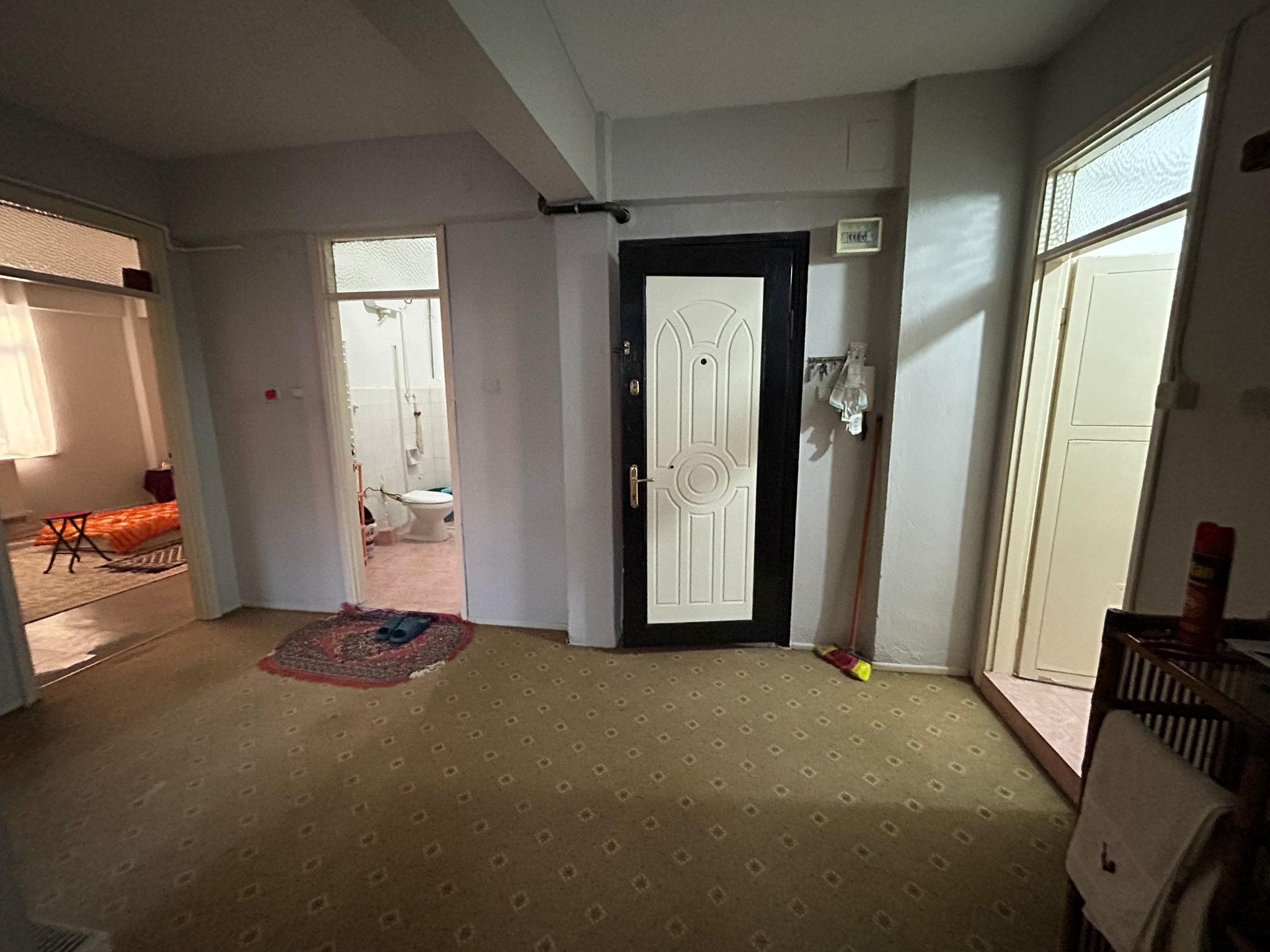 Cumhuriyet Mah. 3+1 Doğalgazlı 140 M2 Daire Satılık