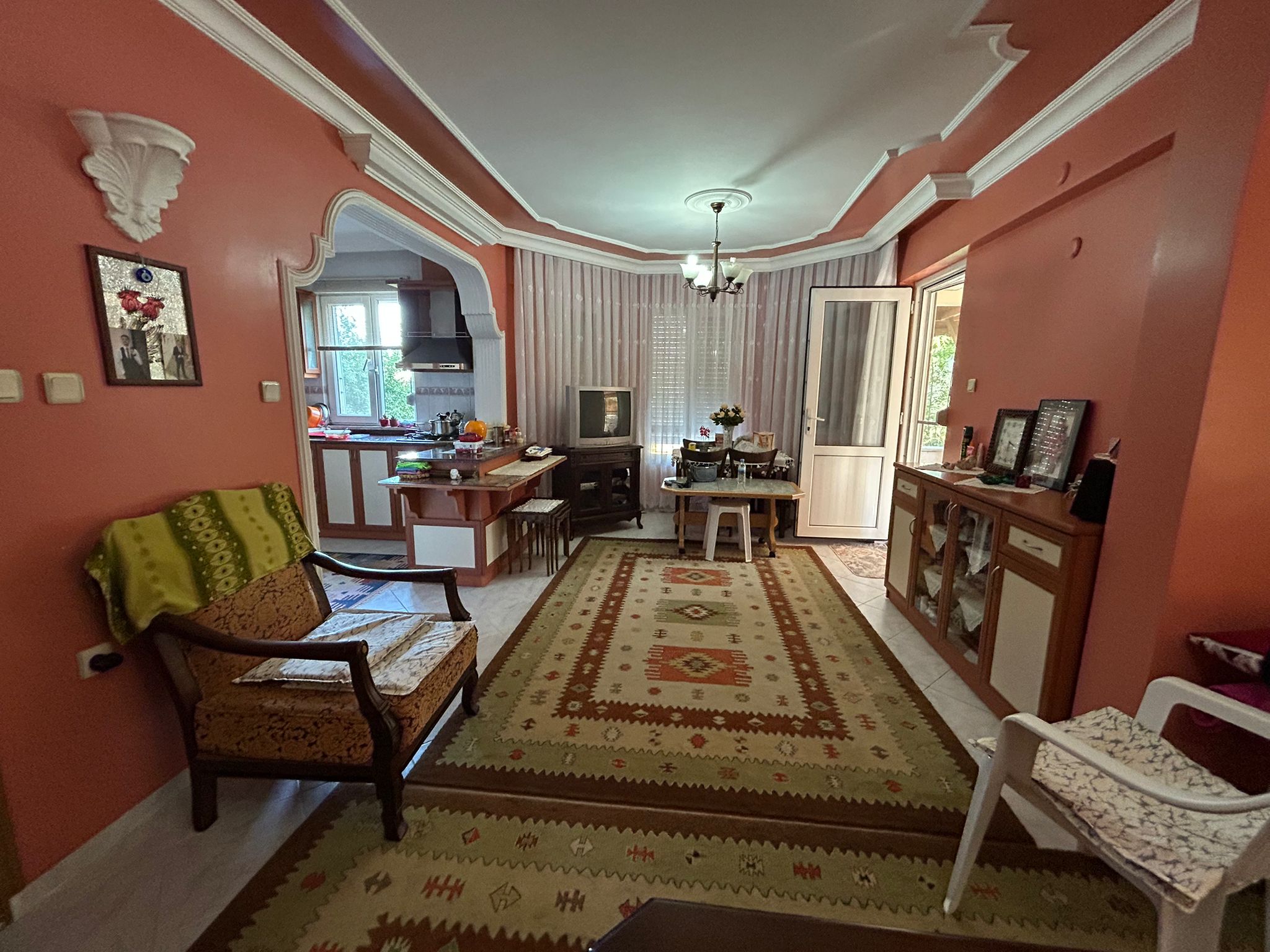 GÜRE'DE SİTE İÇERİSİNDE SATILIK 4+1 TRİPLEKS VİLLA