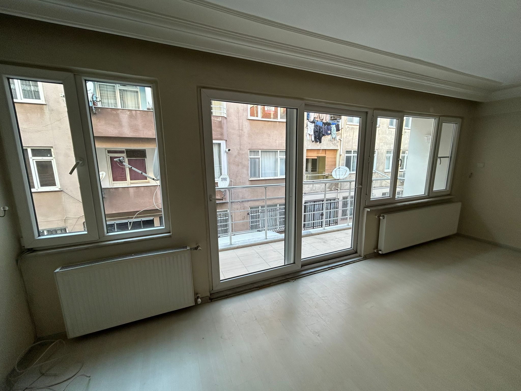 EDREMİT CUMHURİYET MAHALLESİNDE 3+1 JEOTERMALLİ SATILIK DAİRE