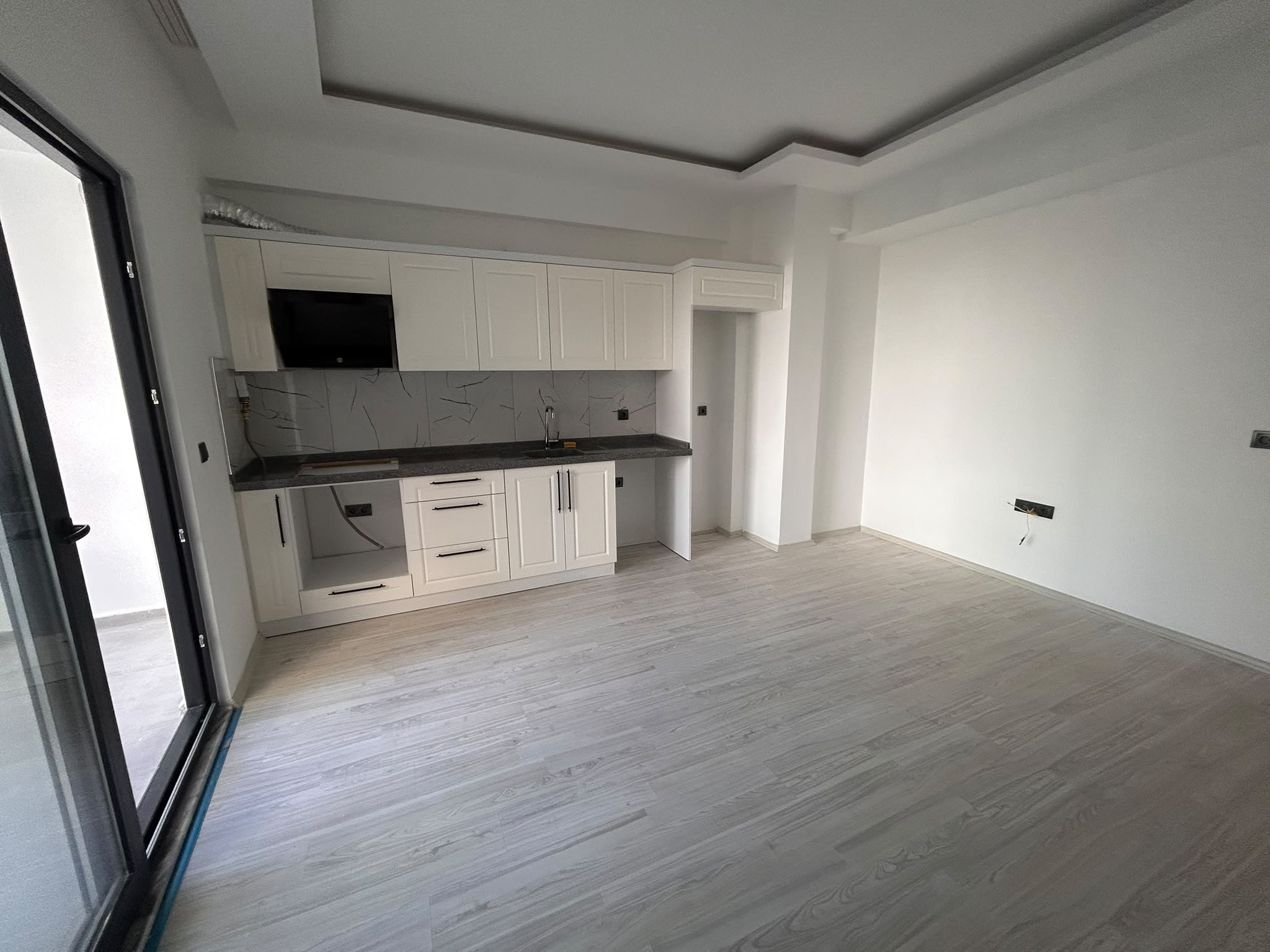 CUMHURİYET MAHALLESİNDE SATILIK 1+1 DAİRE