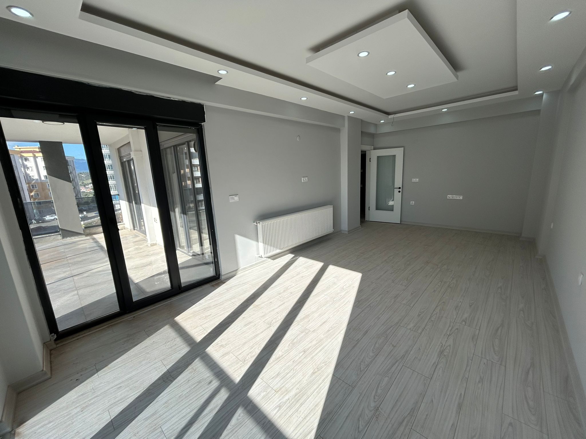 ATATÜRK MAHALLESİ’NİN EN GÜZEL NOKTASINDA! SATILIK 2+1 DAİRE (9numara)