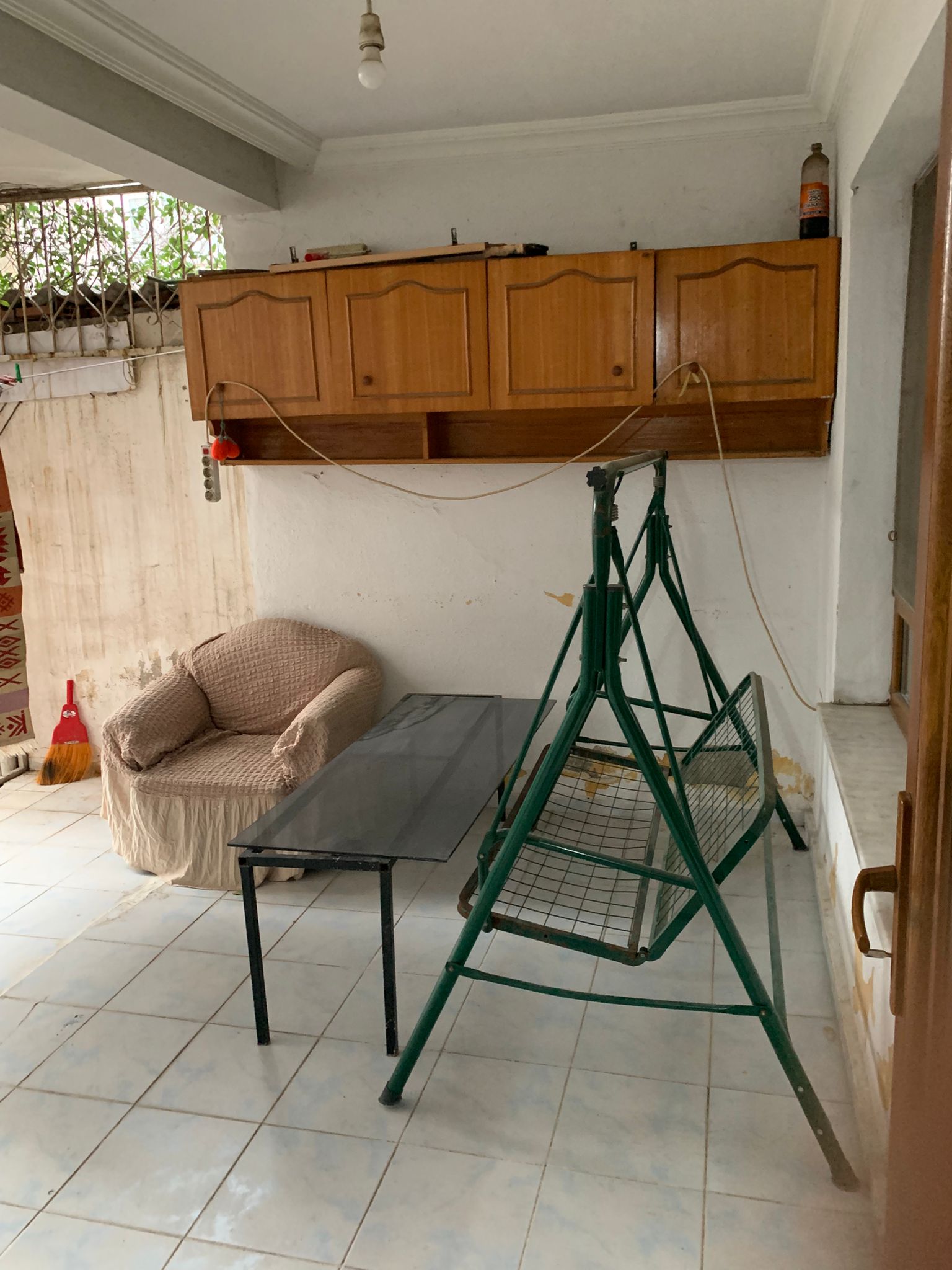 BALIKESİR EDREMİT GAZİİLYAS MAHALLESİNDE KİRALIK 2+1 EŞYALI BAHÇELİ DAİRE