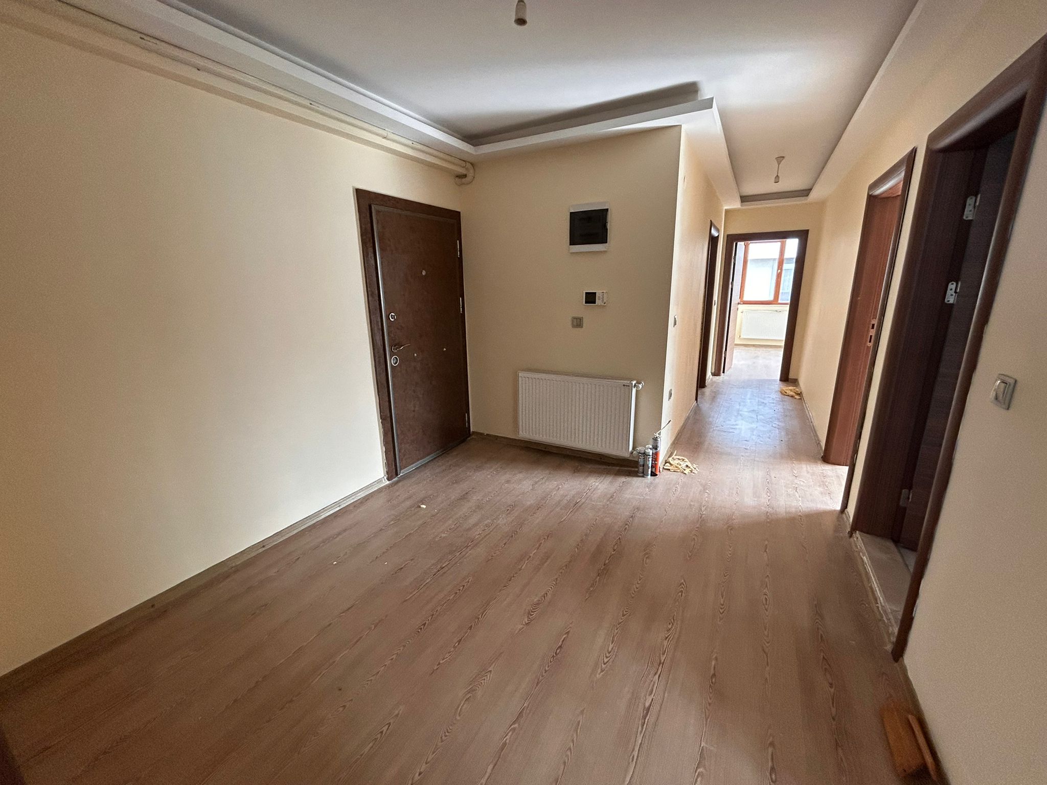 AKÇAY İKİZÇAY MAHALLESİNDE SATILIK 3+1 LÜKS DAİRE ( EİDS NO : 1001423 )