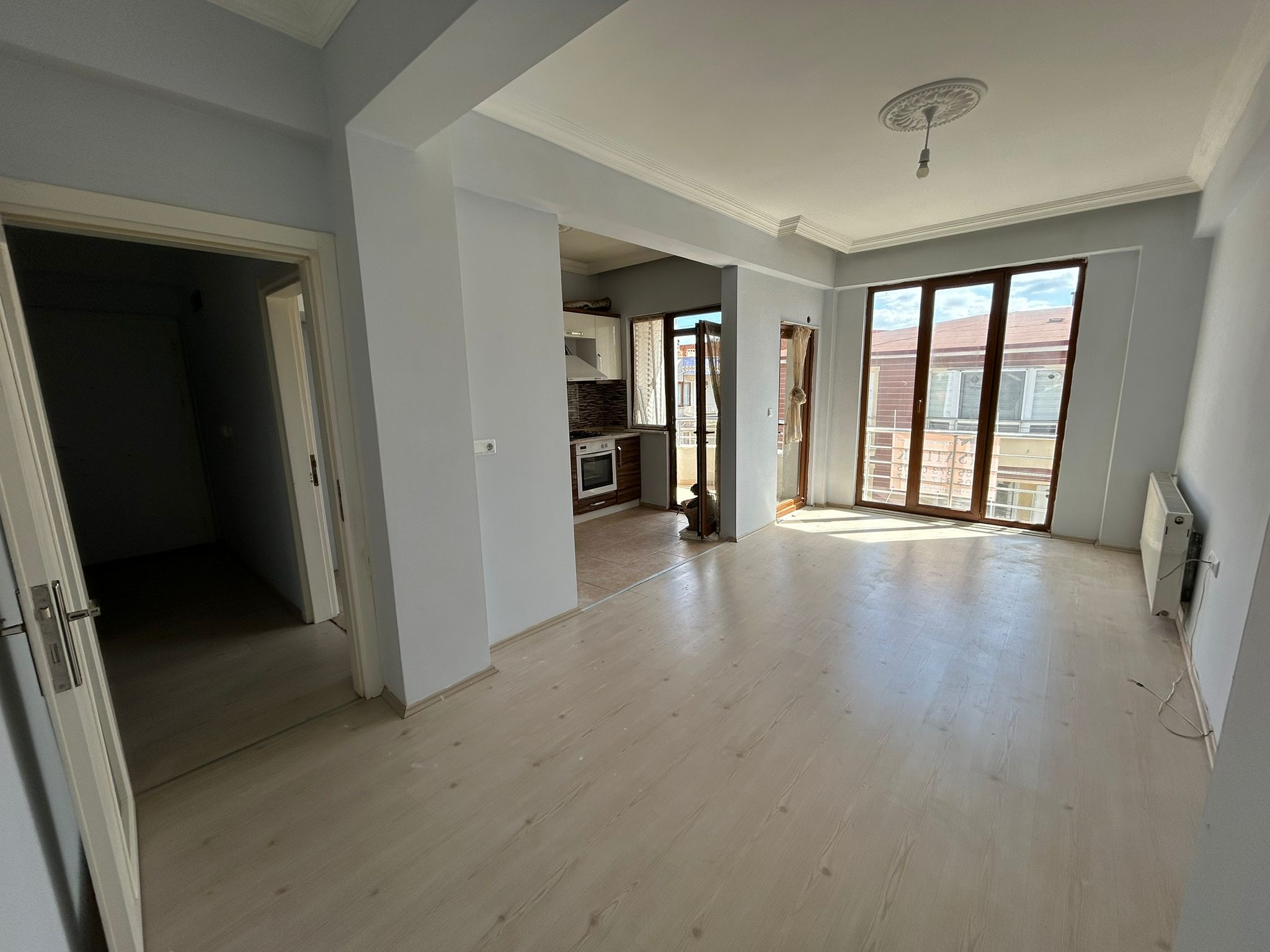 FERAH, MUTLU, HUZURLU KİRALIK 2+1 DAİRE