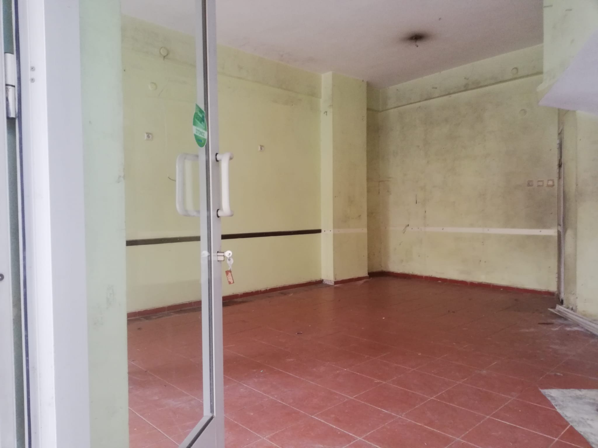 Edremit Eski Belediye Karşısı Harika Konumda Satılık Dükkan