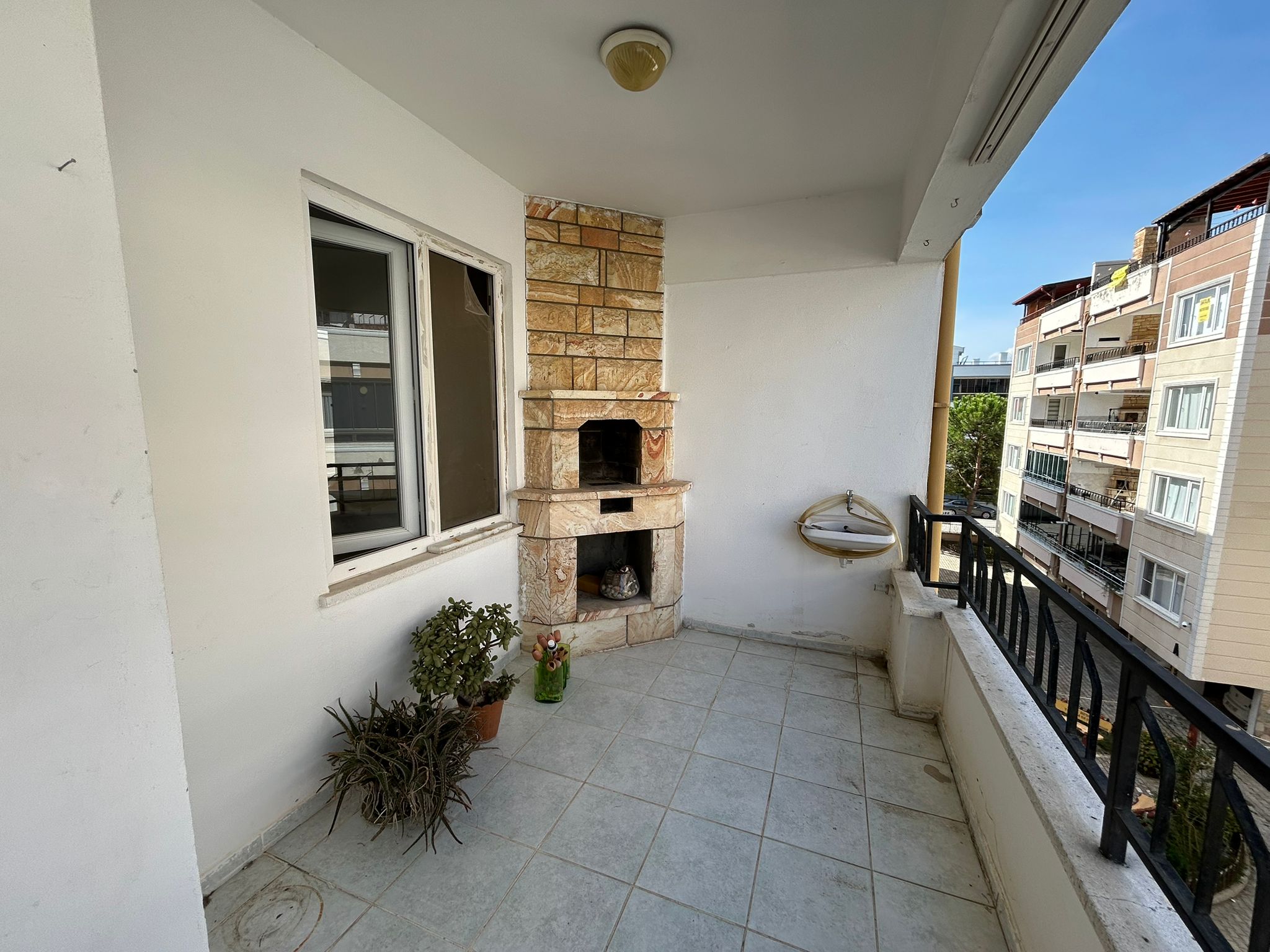 Altınkum Merkezde 3+1 Satılık Daire