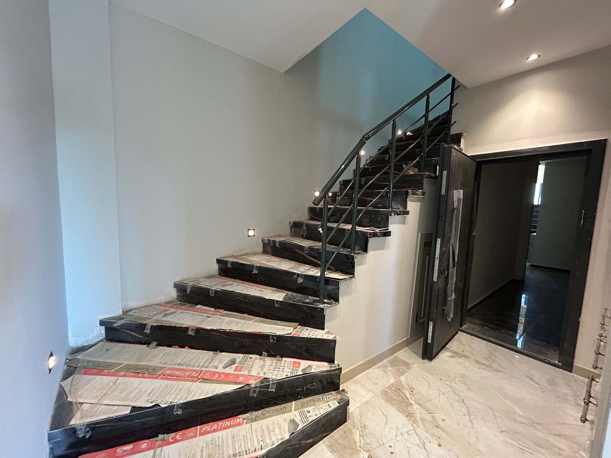 CENNETAYAĞINDA 3+1 SIFIR TERASLI DUBLEKS DAİRE