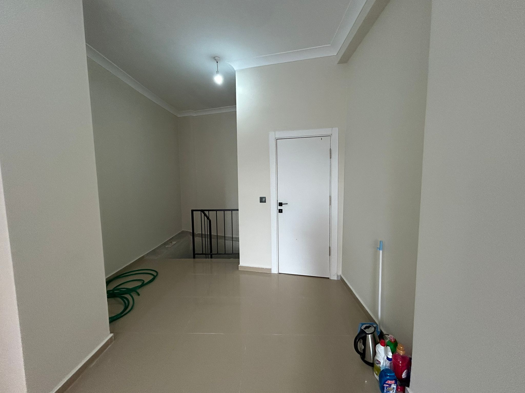 Cadde Üzerinde Satılık Dükkan