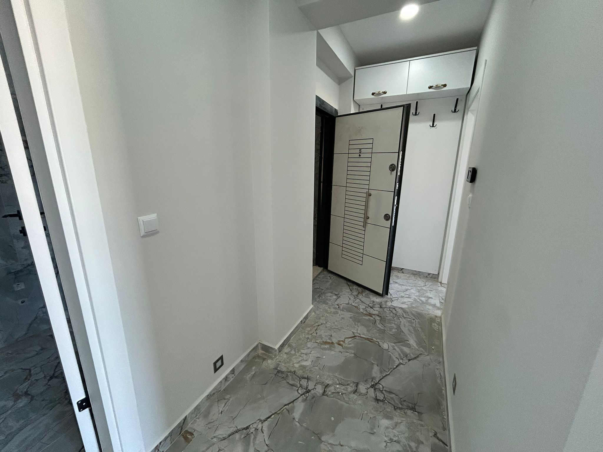 TUZCUMURAT MAH. KİRALIK 2+1 AÇIK MUTFAK SIFIR DAİRE