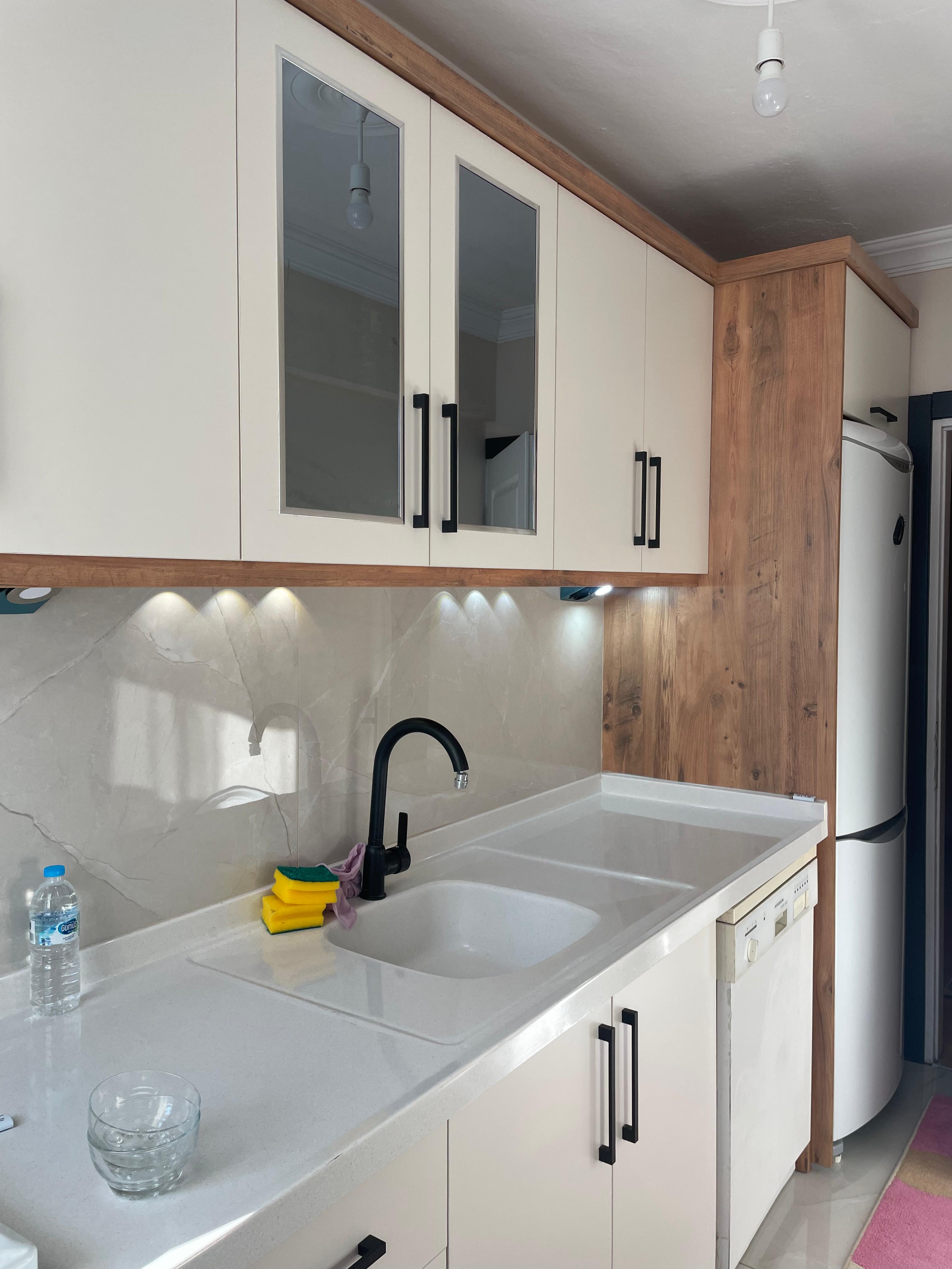 AKÇAY MERKEZDE SATILIK 2+1 DOĞALGAZLI DAİRE