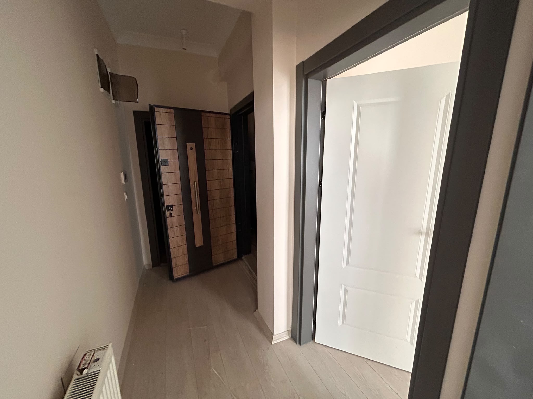 GAZİİLYAS MAHALLESİNDE KİRALIK SIFIR  1+1 DAİRE