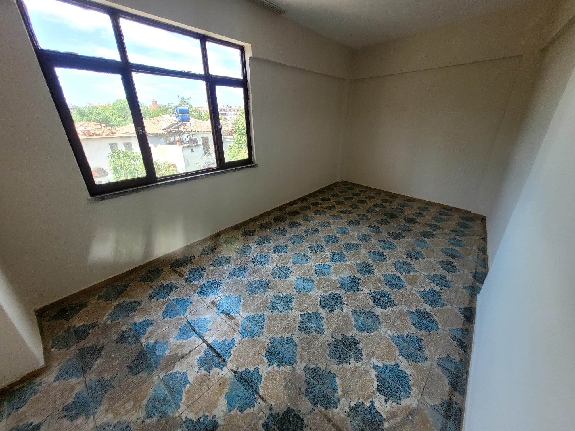 GAZİİLYAS MAHALLESİNDE KİRALIK 3+1 AYRI MUTFAK DAİRE