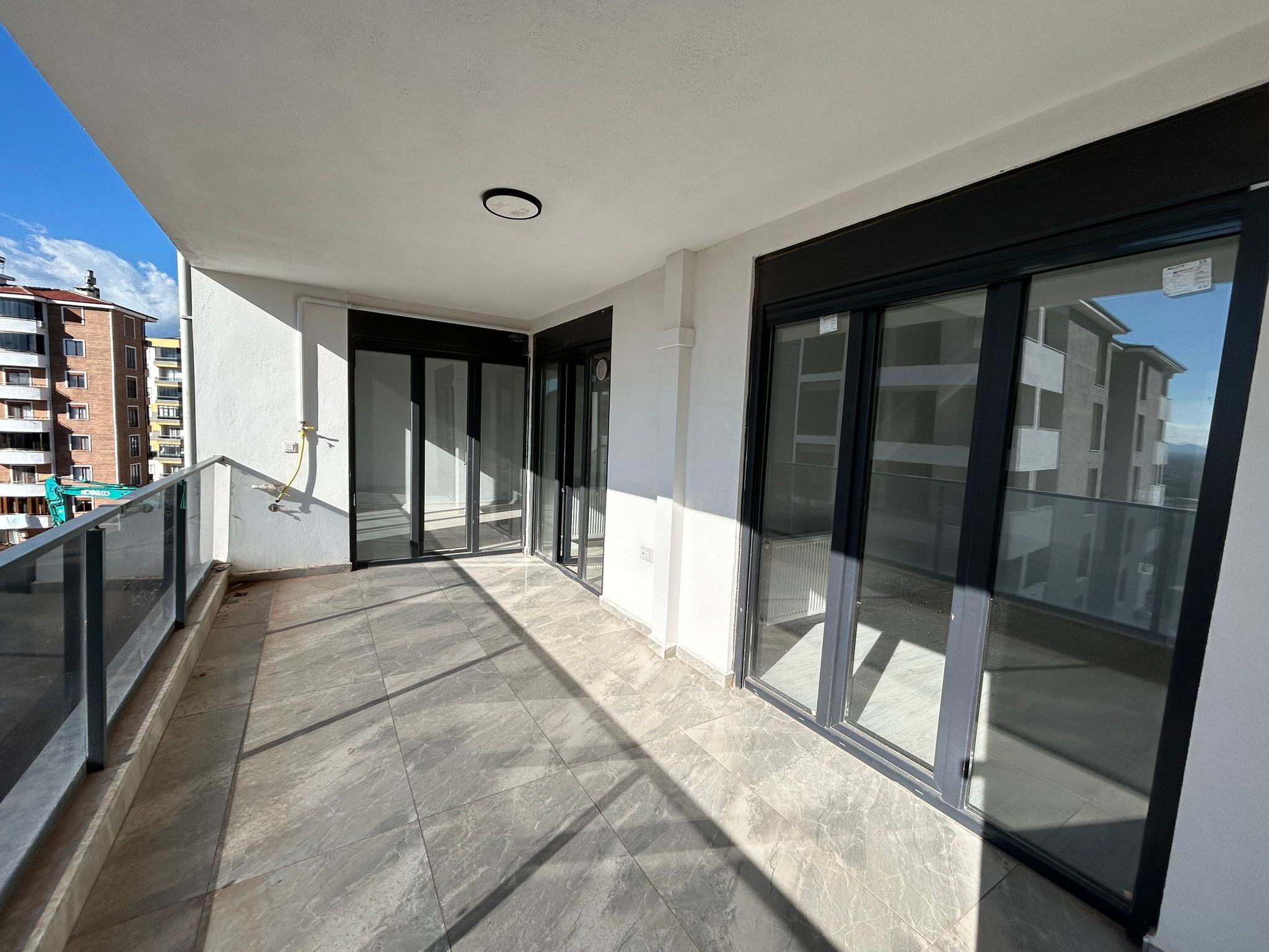 ATATÜRK MAHALLESİ’NİN EN GÜZEL NOKTASINDA! SATILIK 2+1 DAİRE (8numara)