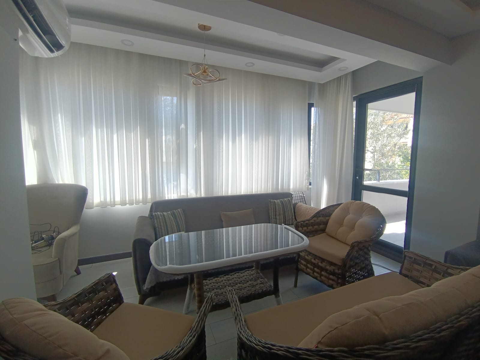 ALTINOLUKTA SEZONLUK KİRALIK 2+1 DAİRE