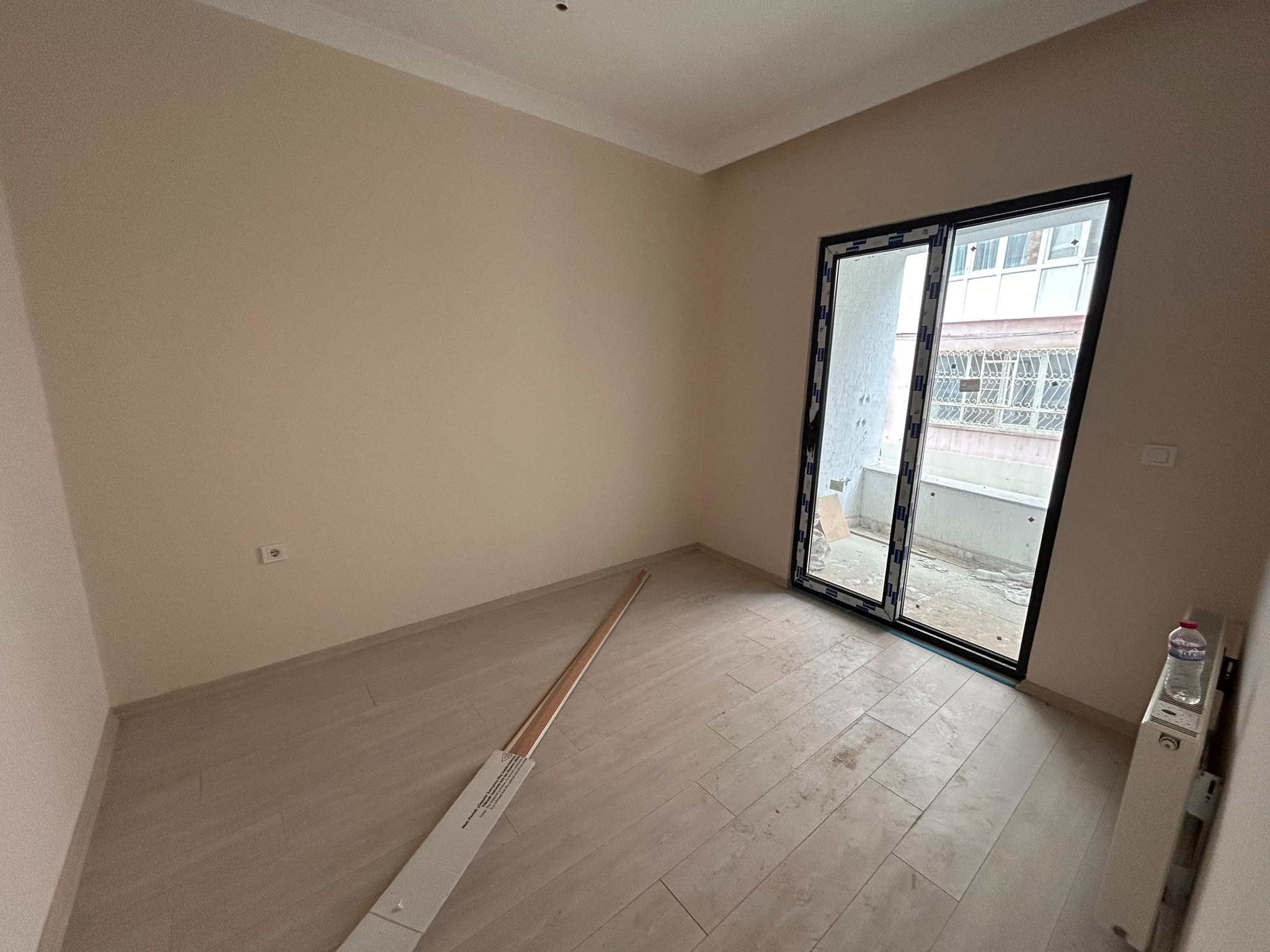GAZİİLYAS MAHALLESİNDE KİRALIK SIFIR  1+1 DAİRE
