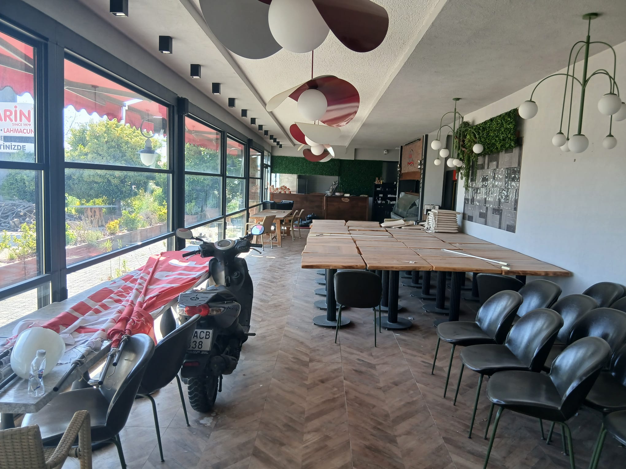 AKÇAY GÜRE’DE, ANA YOL ÜZERİNDE KOMPLE SATILIK BİNA HARİKA YATIRIM FIRSATI!