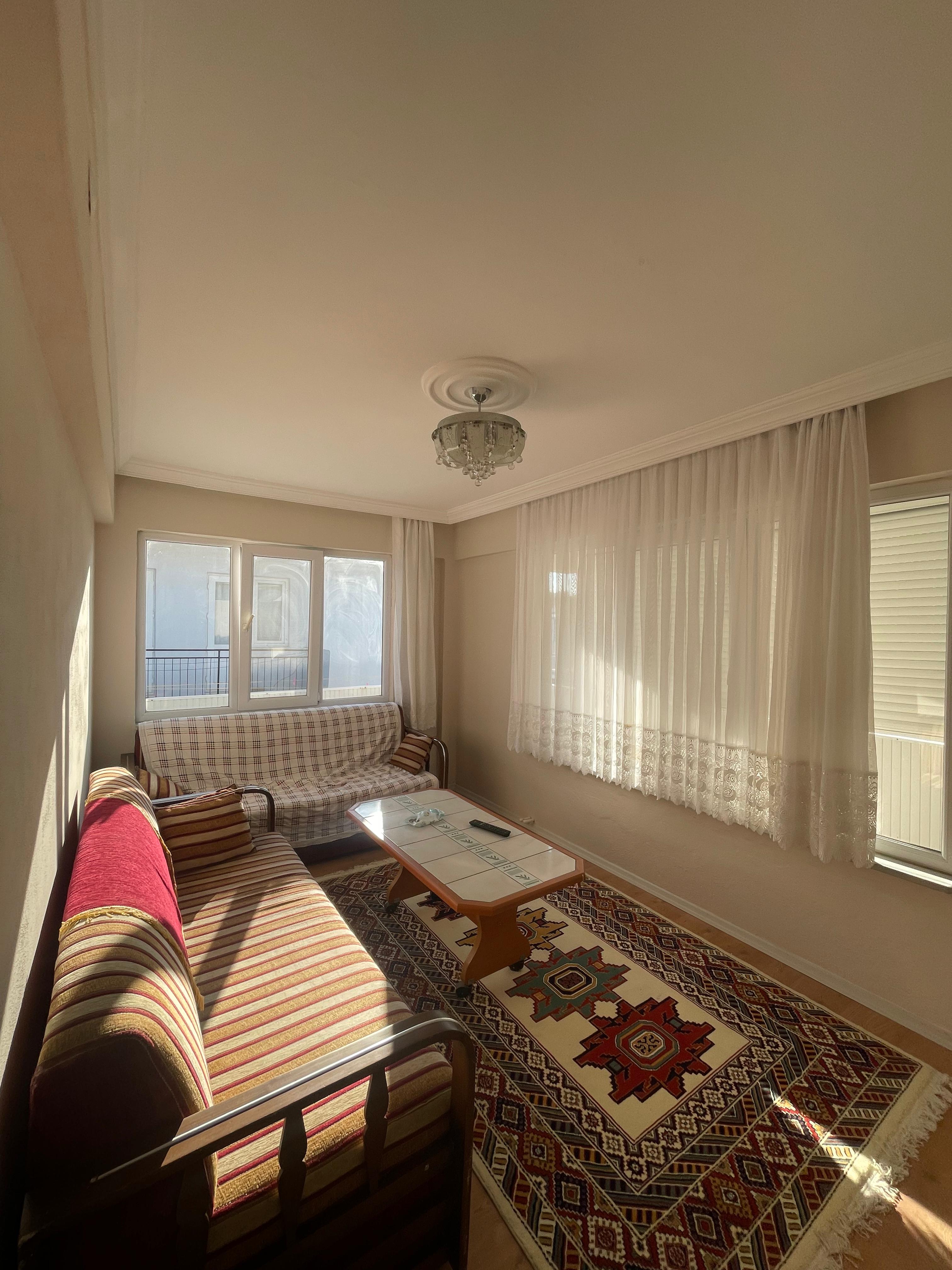 AKÇAY MERKEZDE SATILIK 2+1 DOĞALGAZLI DAİRE