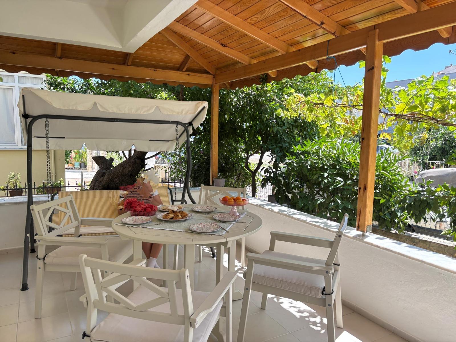 Balıkesir Edremit Altınoluk’ta Bahçeli 2+1 Satılık Daire