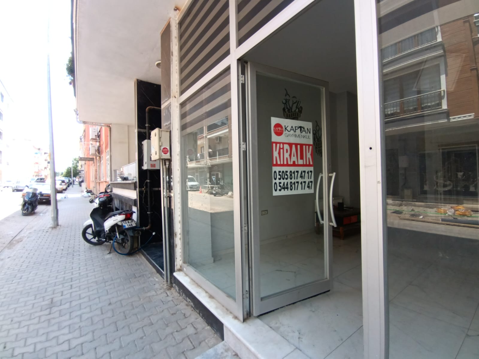 İnönü Caddesinde Kiralık 90 M2 Dükkan