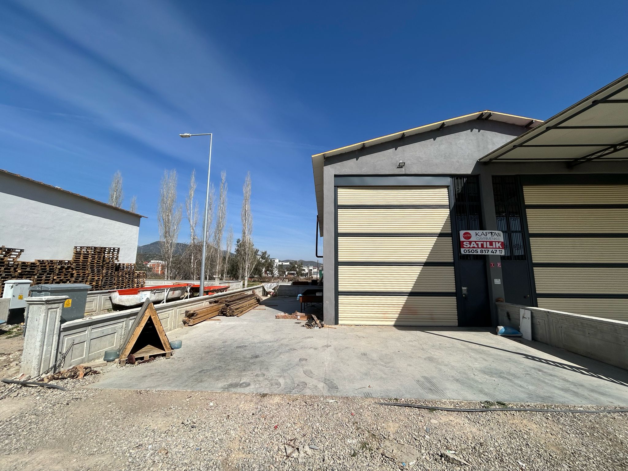 BALIKESİR EDREMİT’TE KİRA GETİRİLİ SANAYİ DÜKKANI – KAÇIRILMAYACAK FIRSAT!